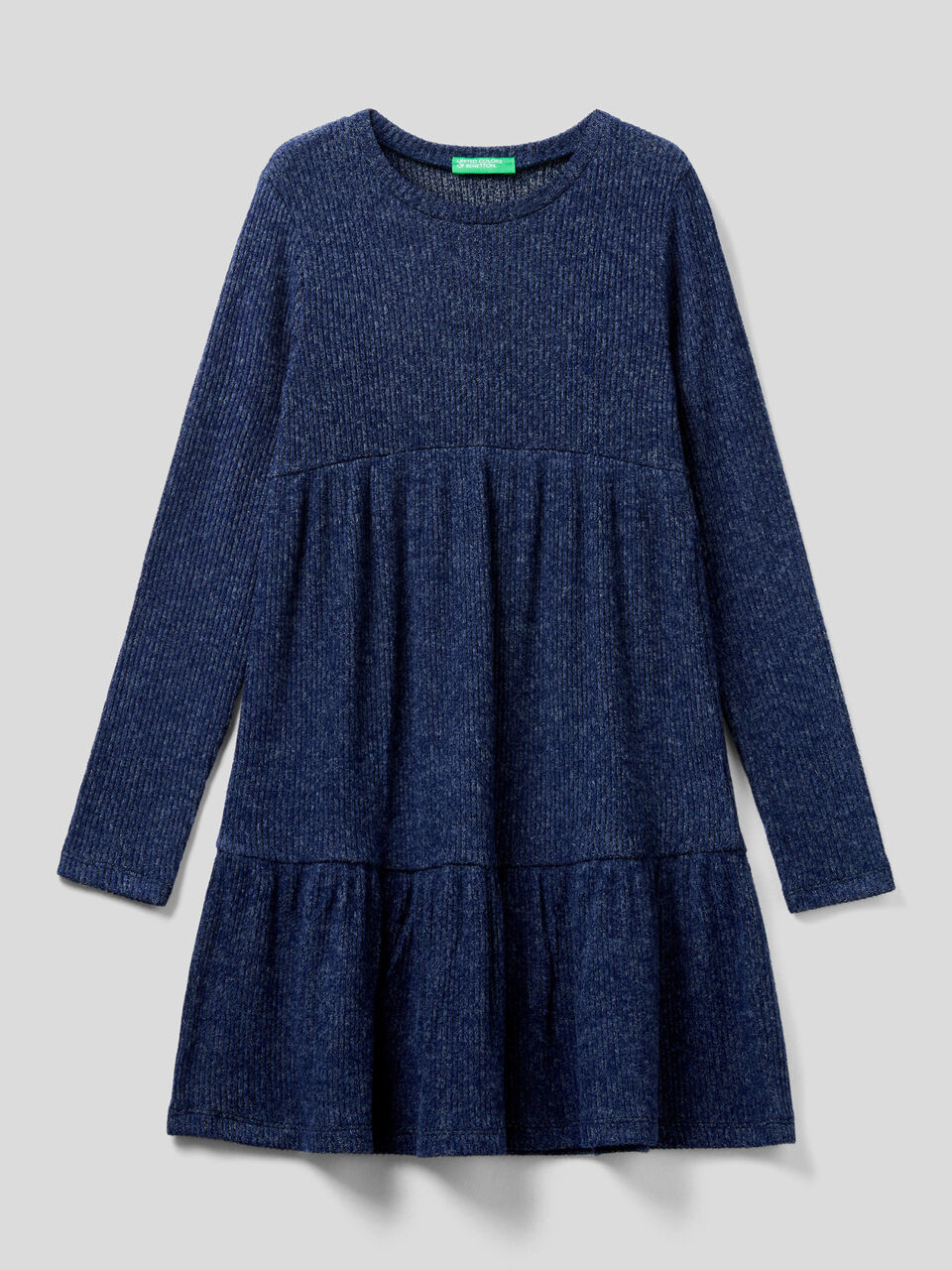 Flowy dress with frills image number 1