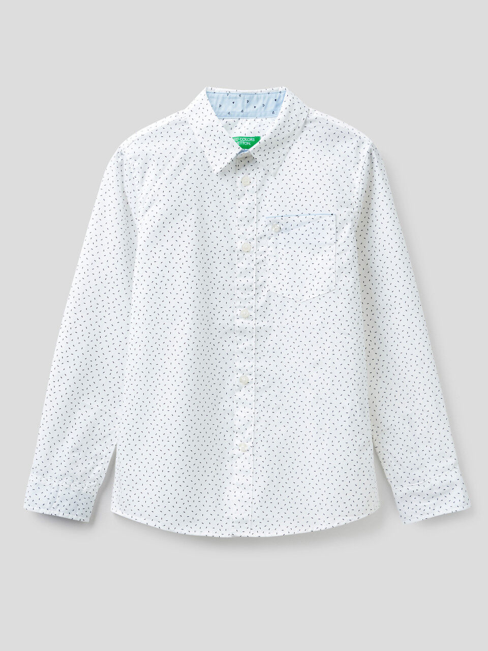 Micro patterned shirt with pocket