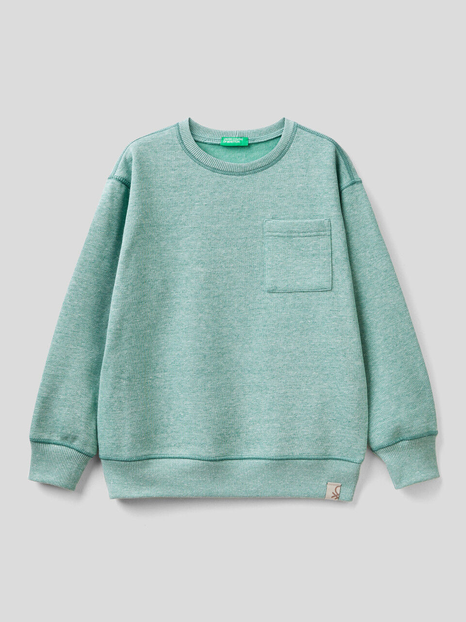 Pullover sweatshirt in recycled fabric