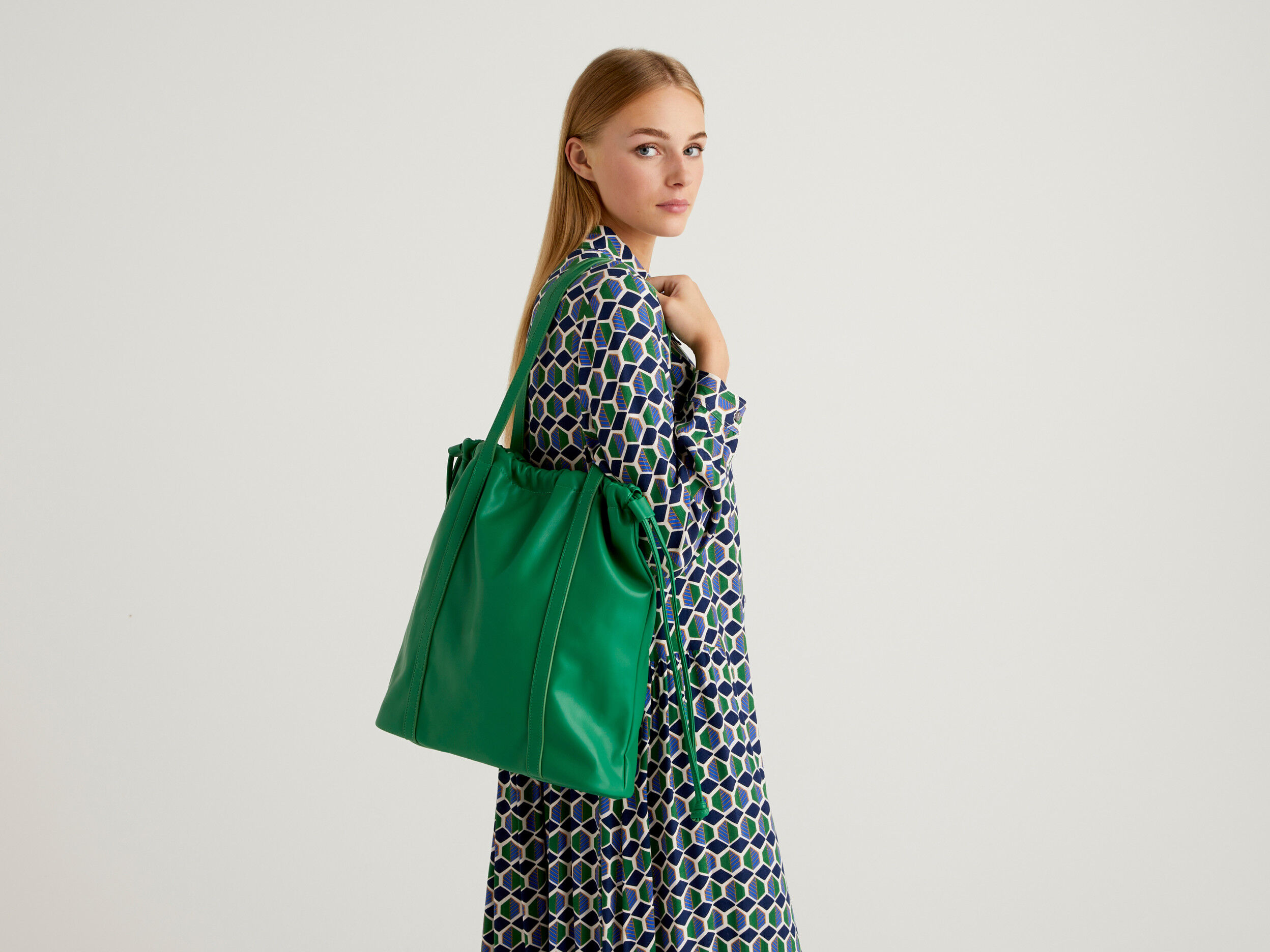 Shopping bag with drawstring Green Benetton