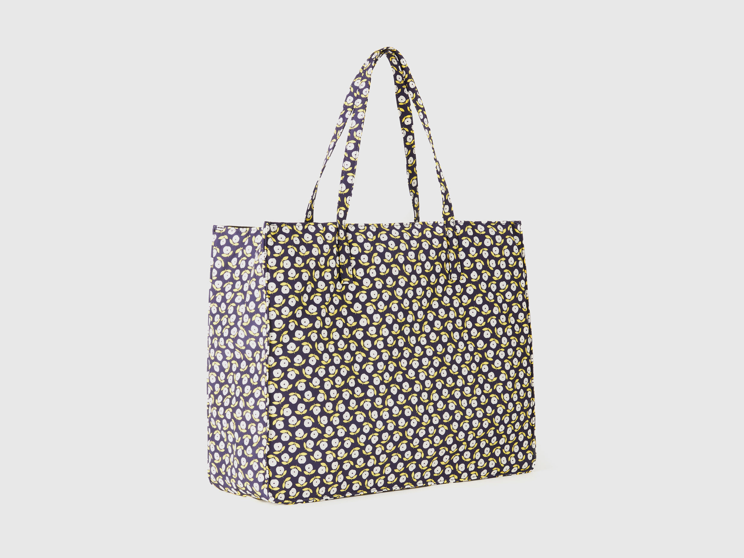 Benetton shopper bag top