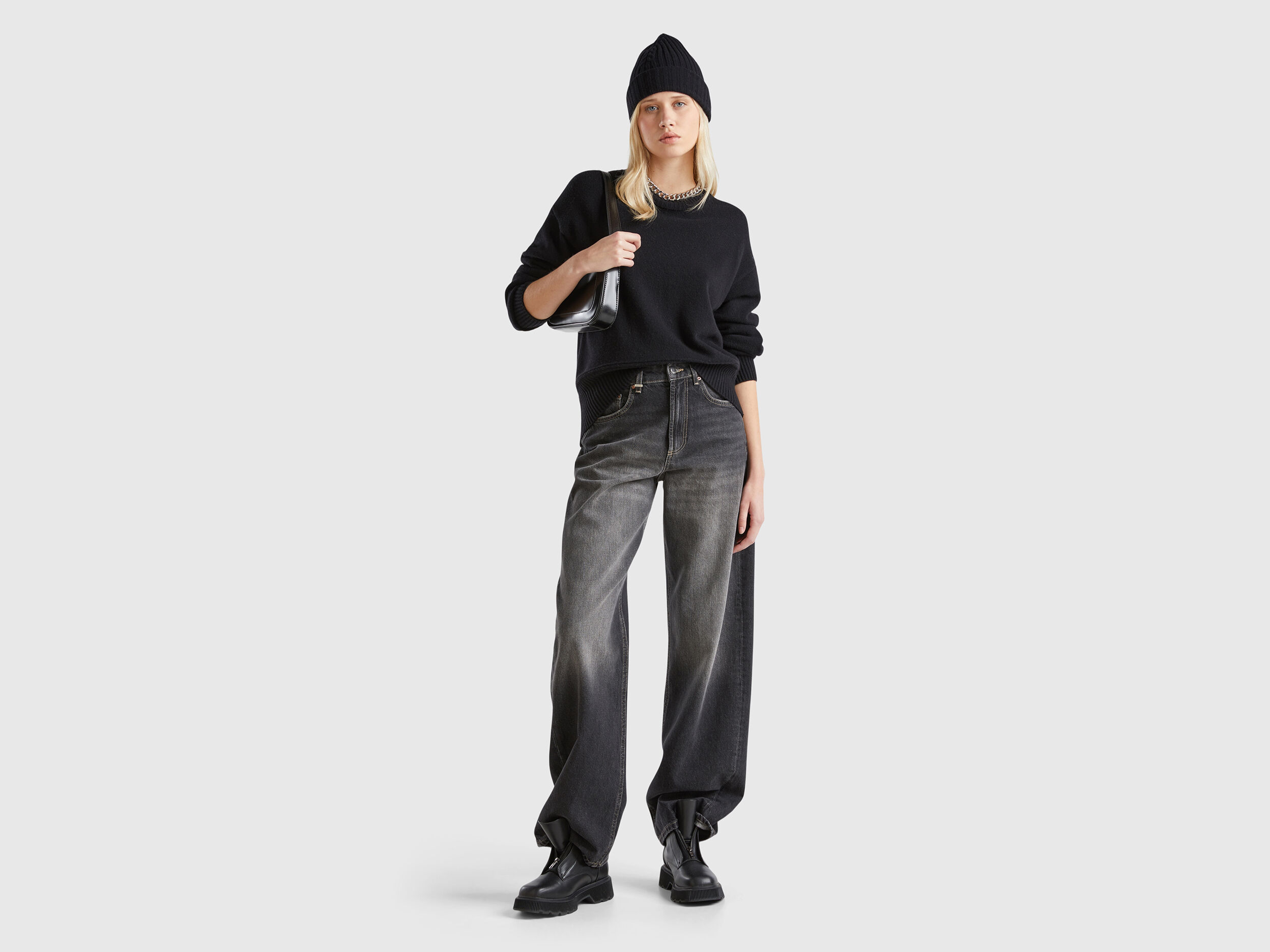 最適な材料 Boxy fit Benetton | Black - blend wool in sweater パンツ