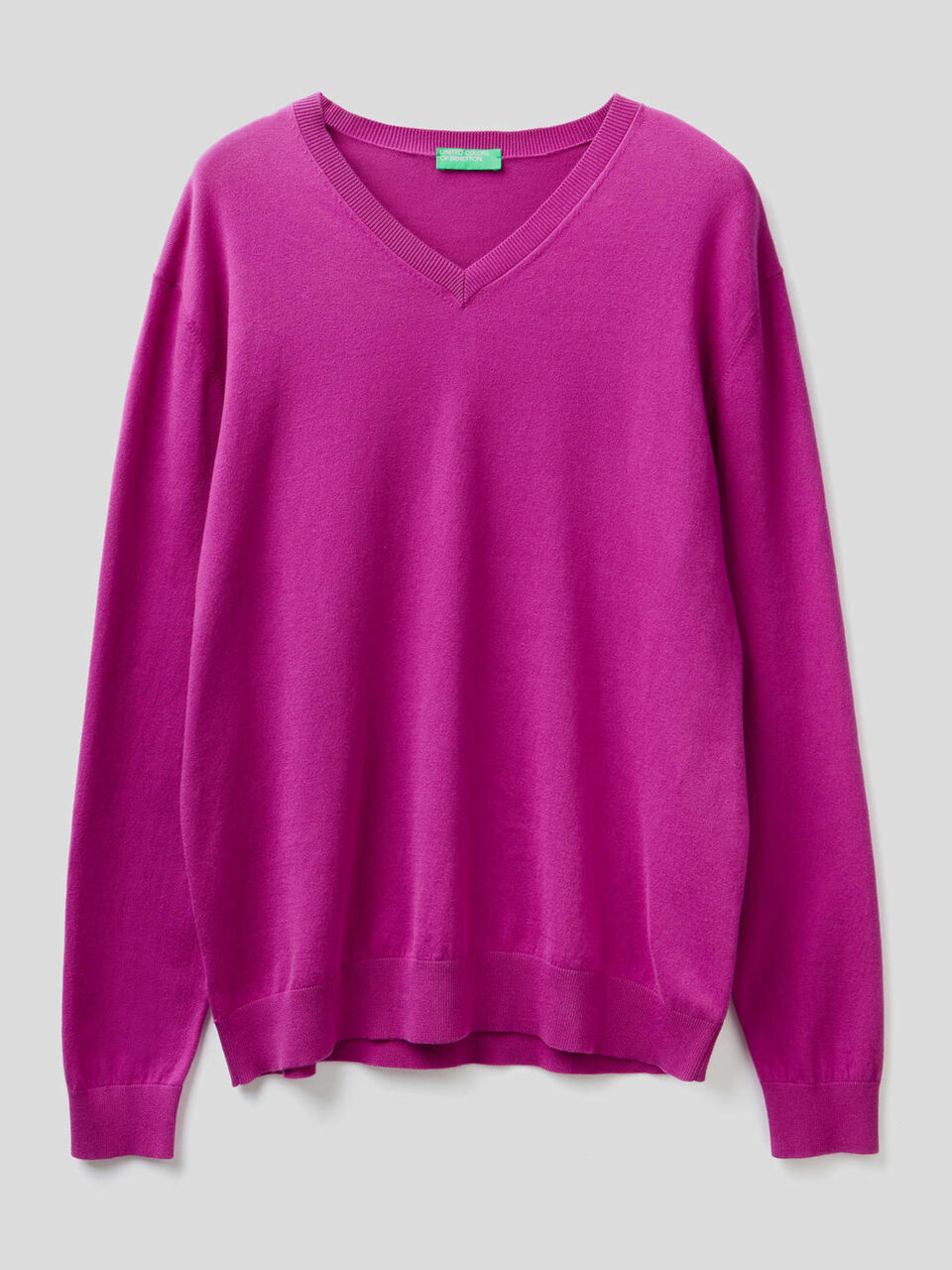 V-neck sweater in cotton blend image number null