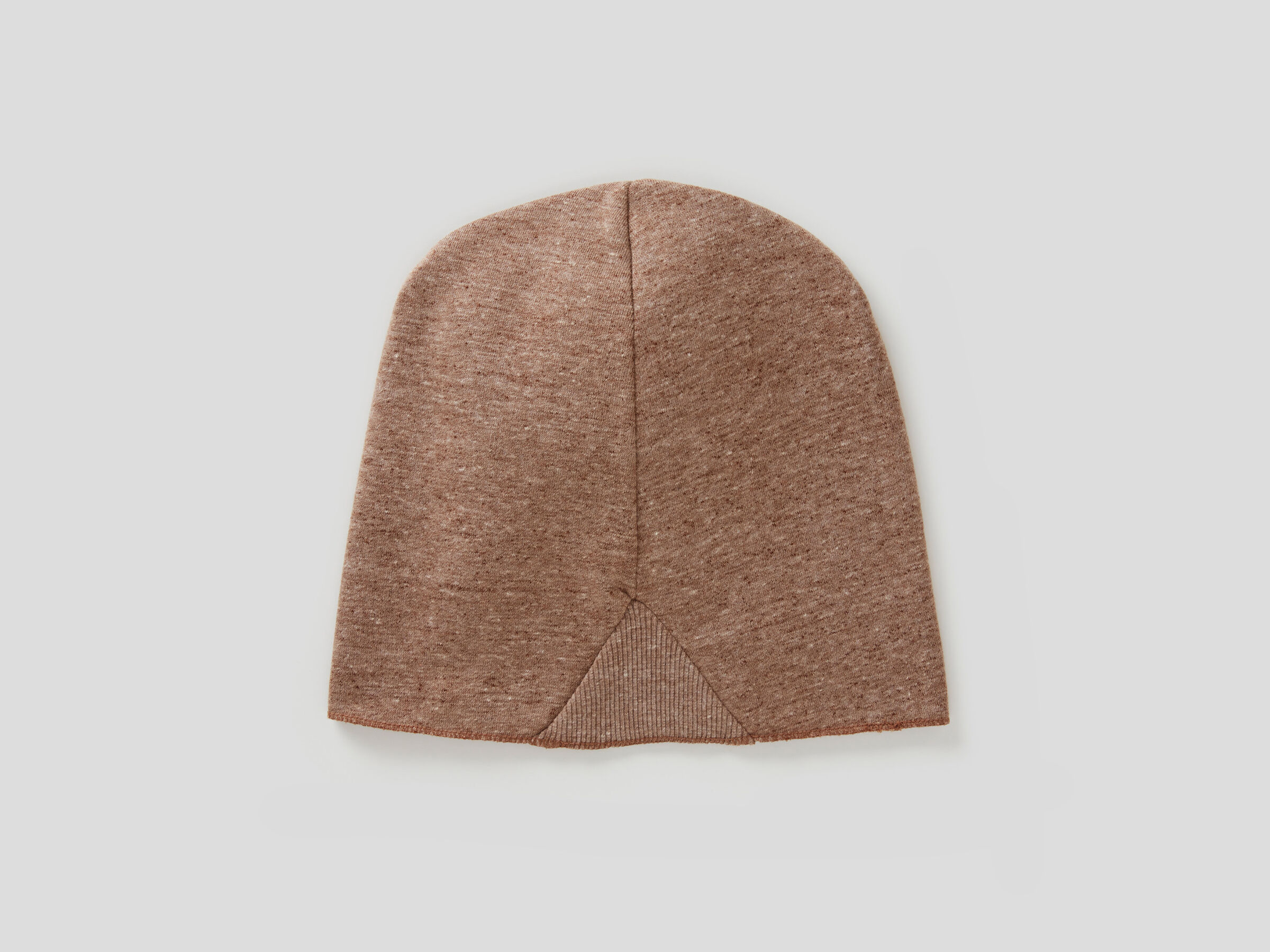 Cap in recycled fabric image number 2