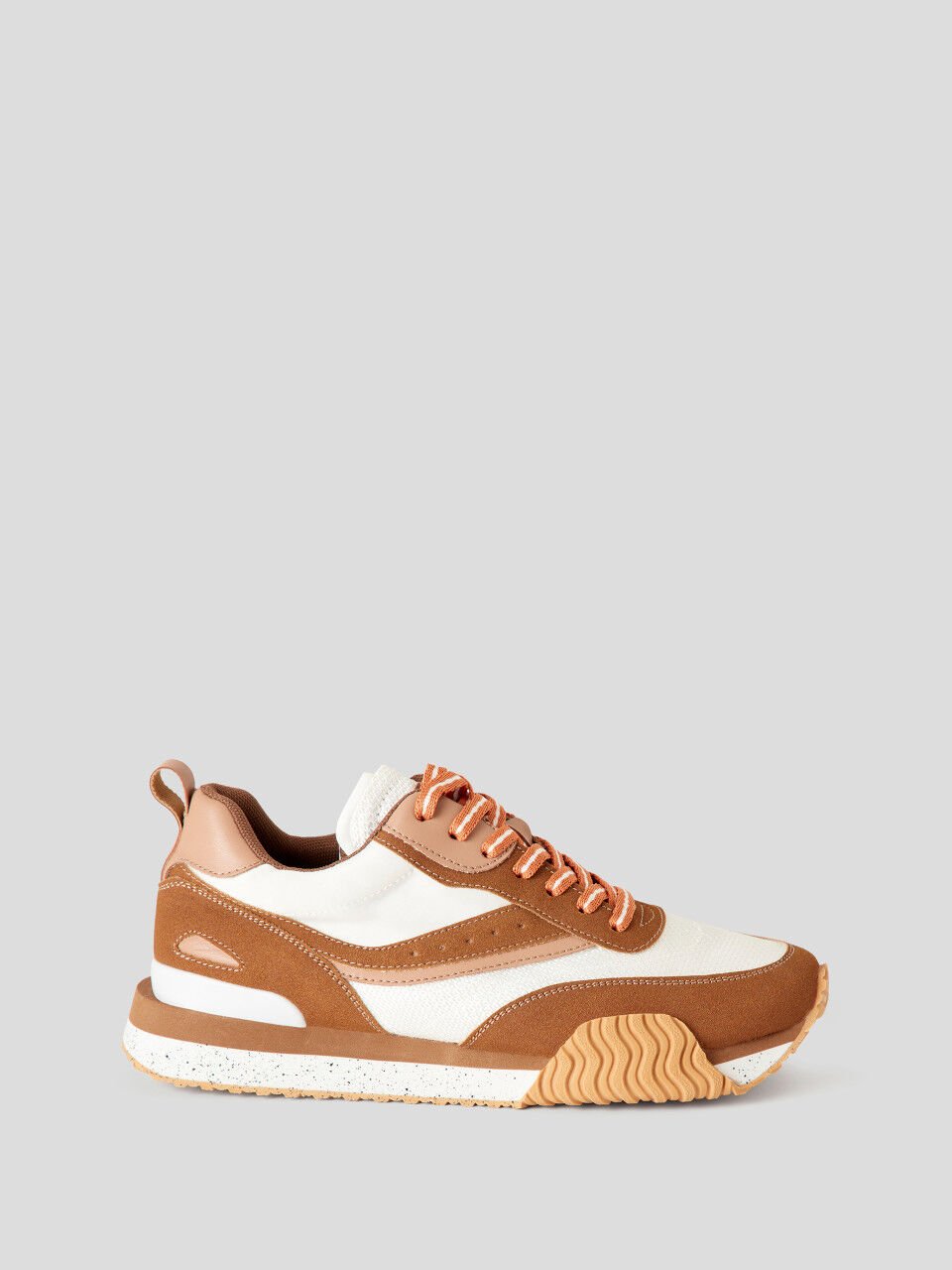 Ucb shoes showroom near me 2025
