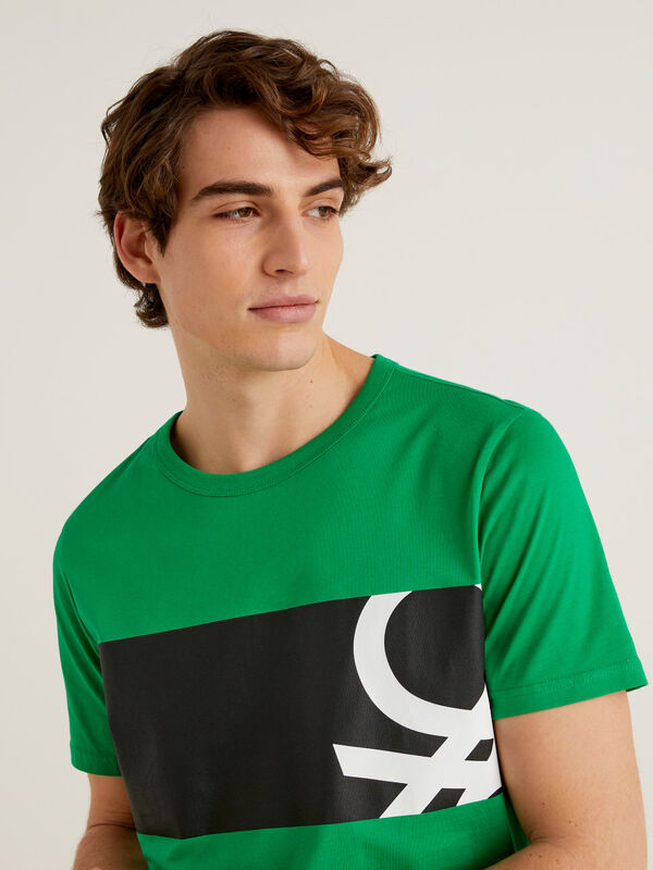 Green t-shirt with logo print Men