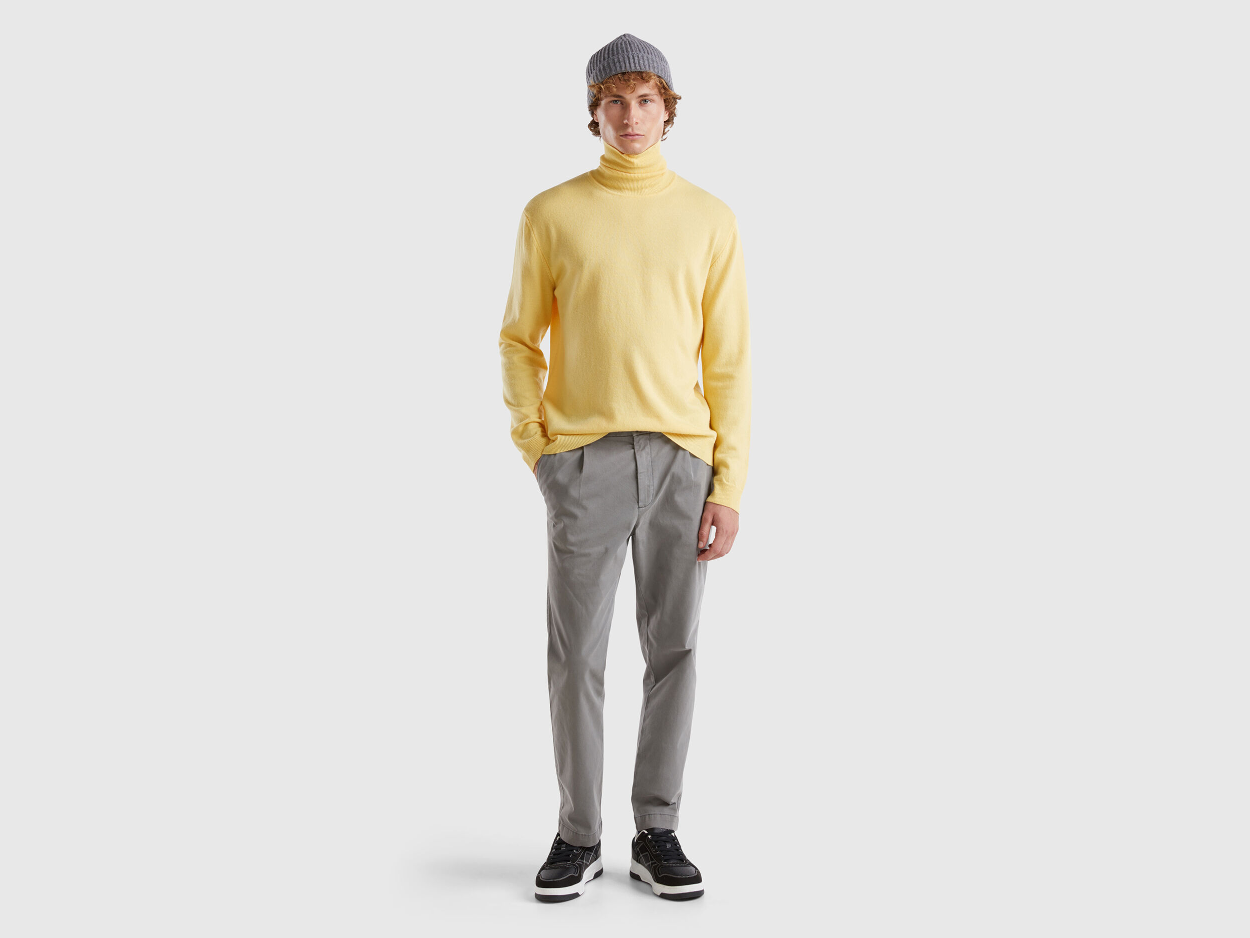 Yellow turtleneck in pure Merino wool Yellow Benetton
