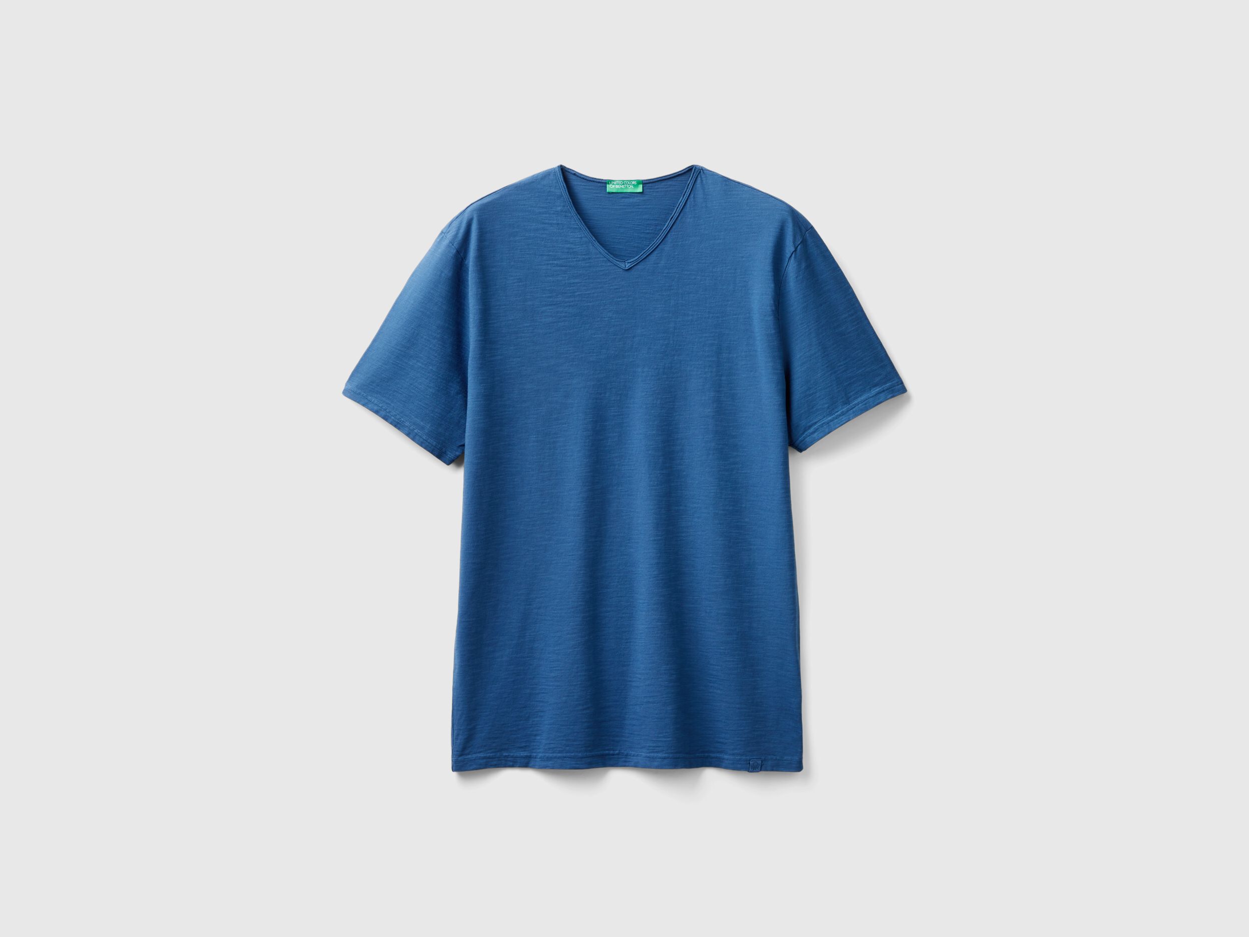 V-neck t-shirt in 100% cotton - Air Force Blue | Benetton