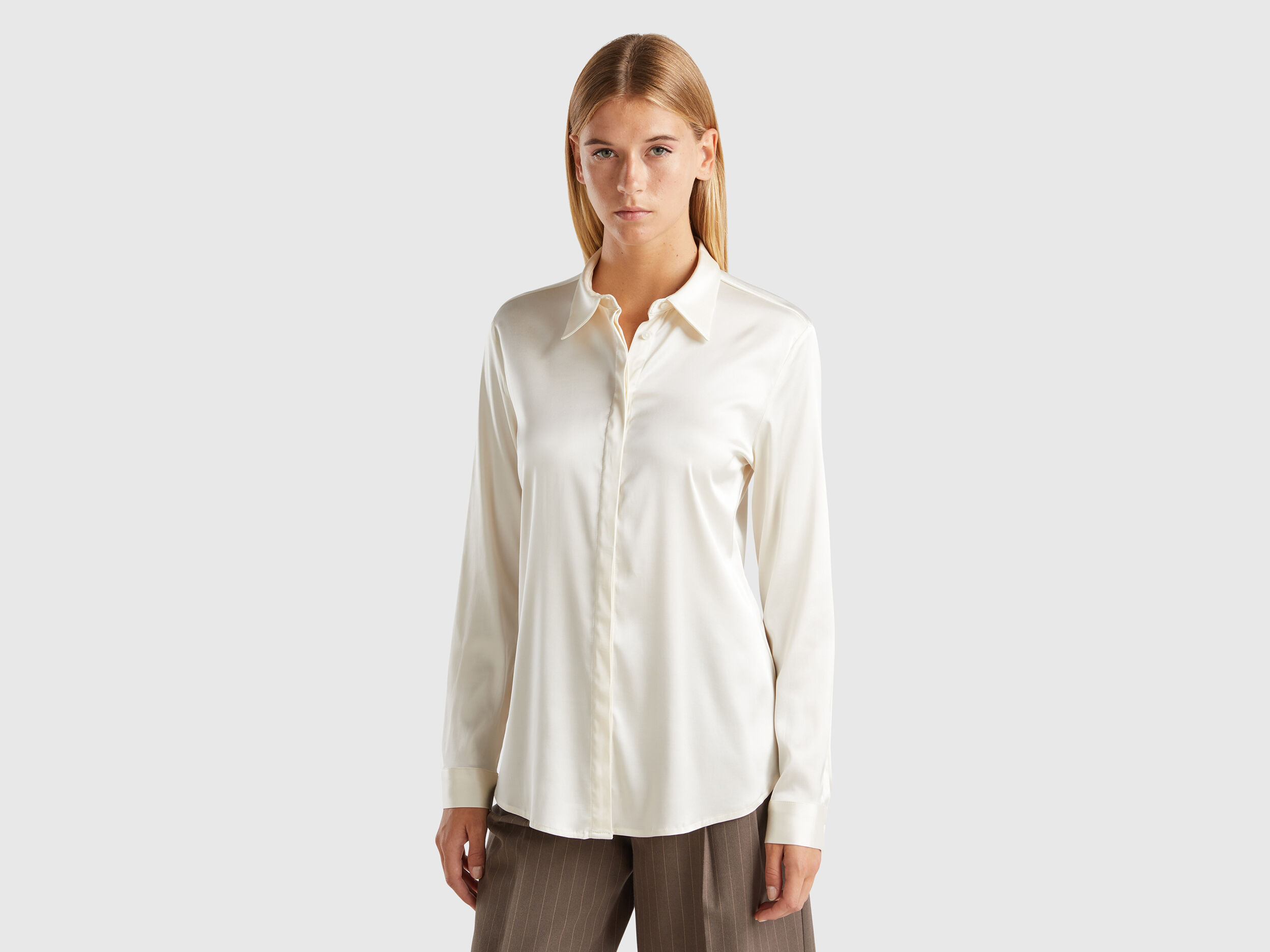 Satin shirt - Creamy White | Benetton
