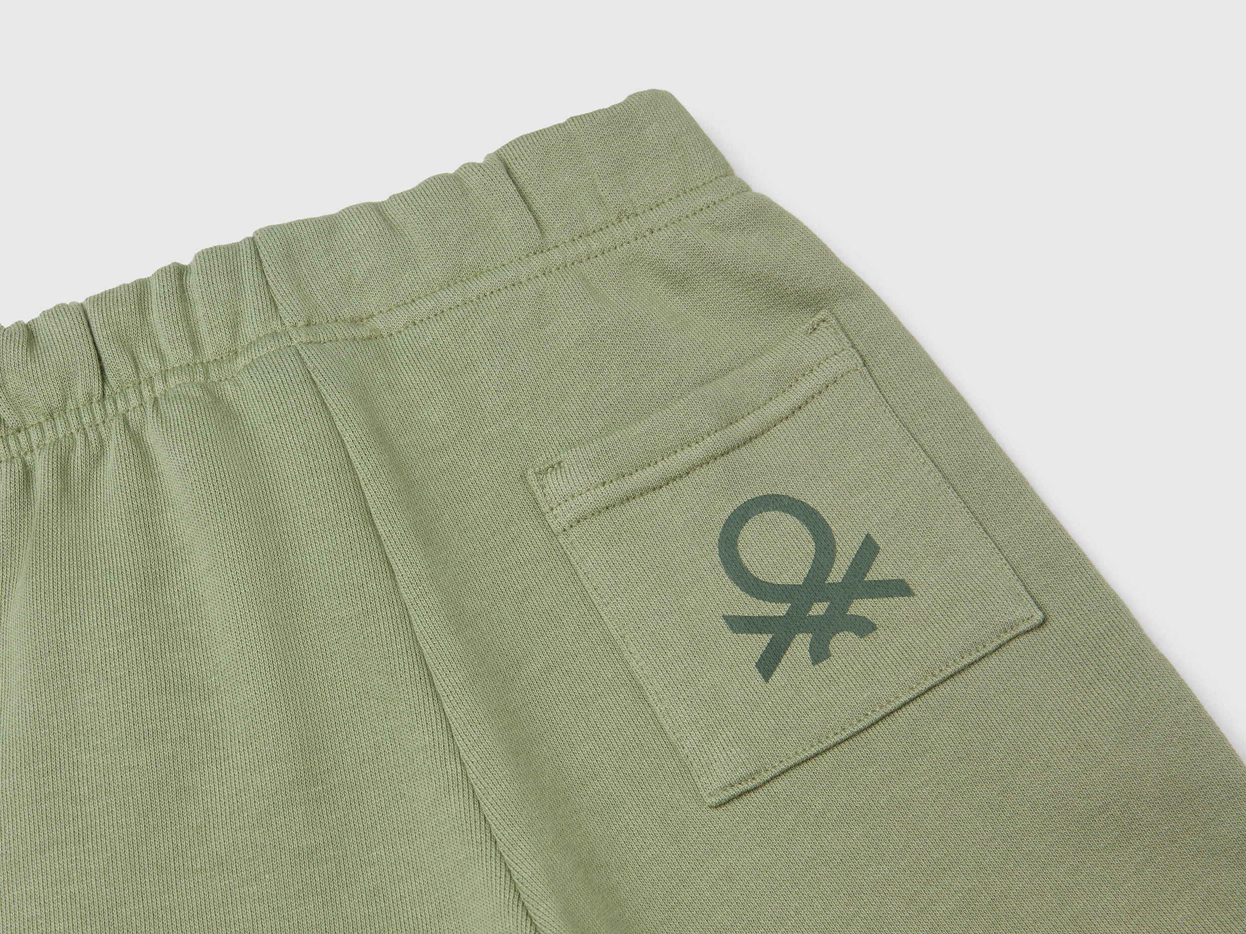 Bermuda shorts in cotton fleece - Olive Green | Benetton