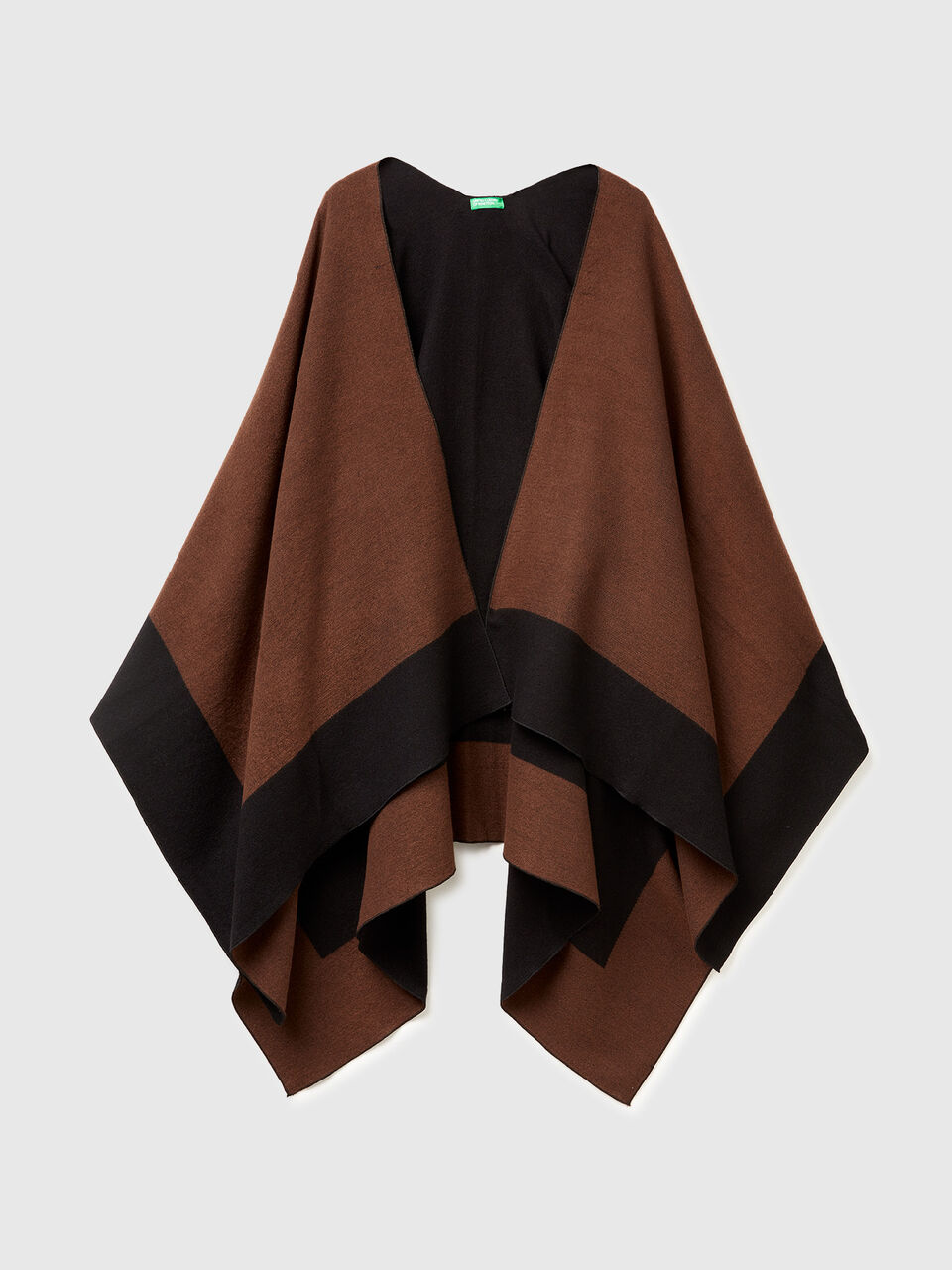 CAPE Mujer image number 1