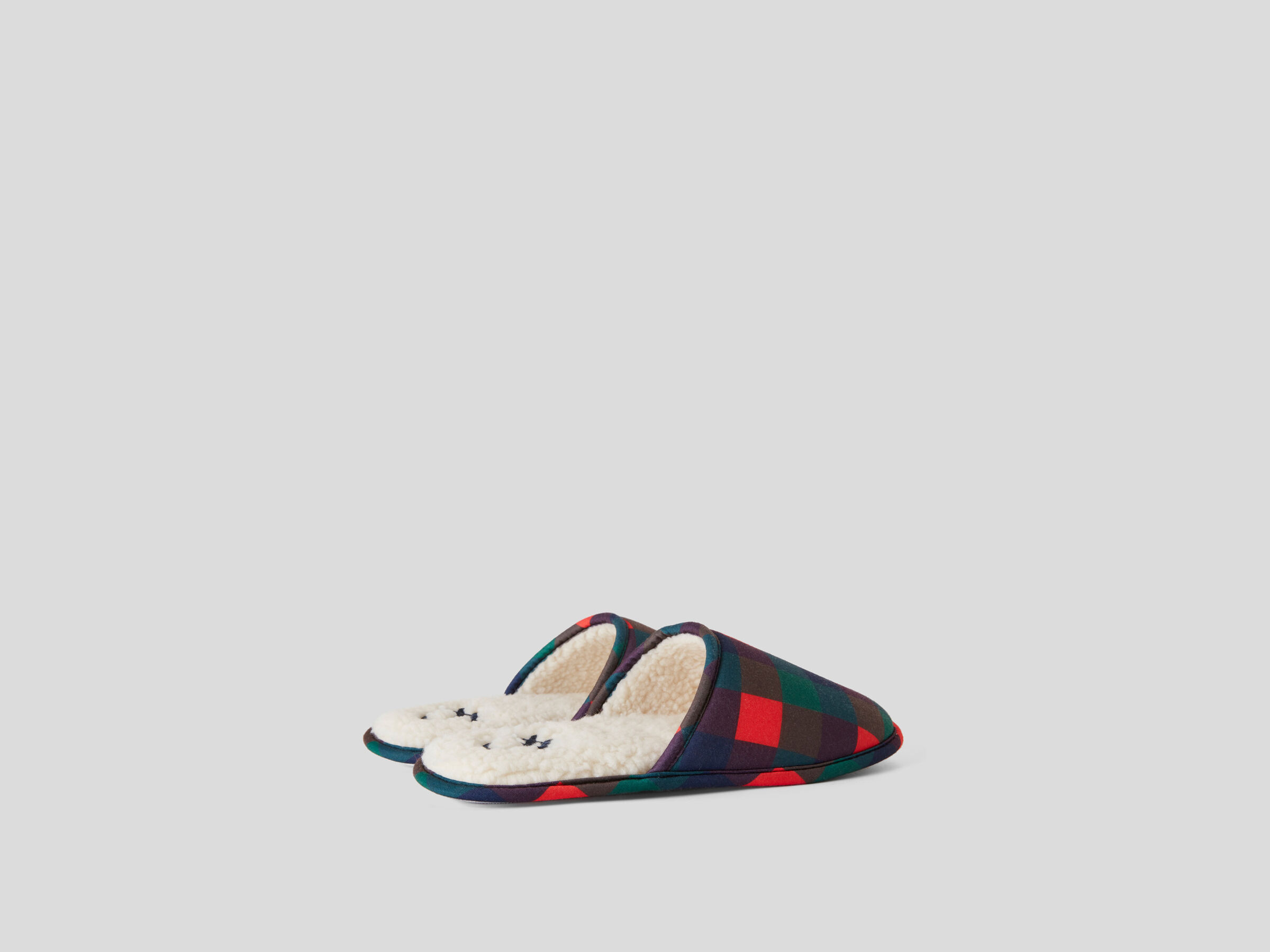 Check slippers image number 3