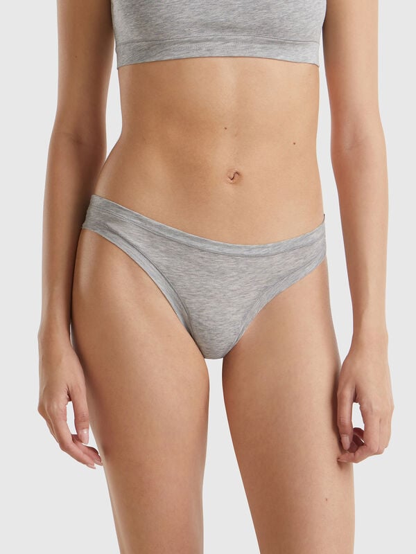 Underwear in super stretch cotton. Women