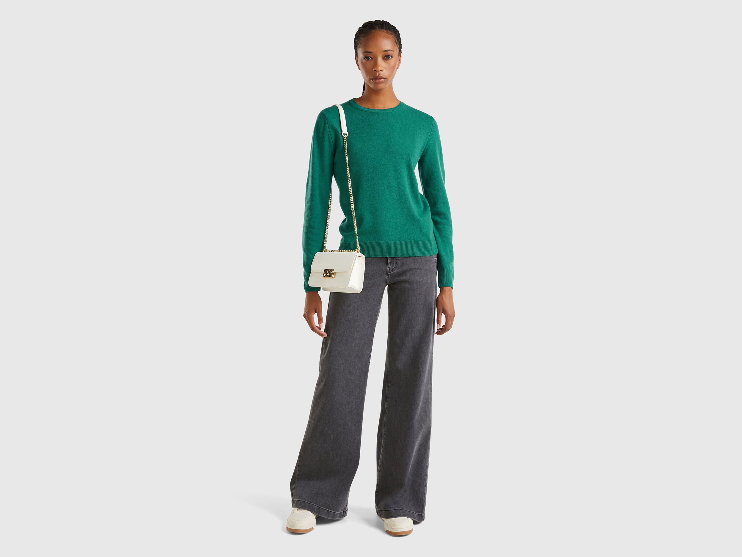 Forest green crew neck sweater shop