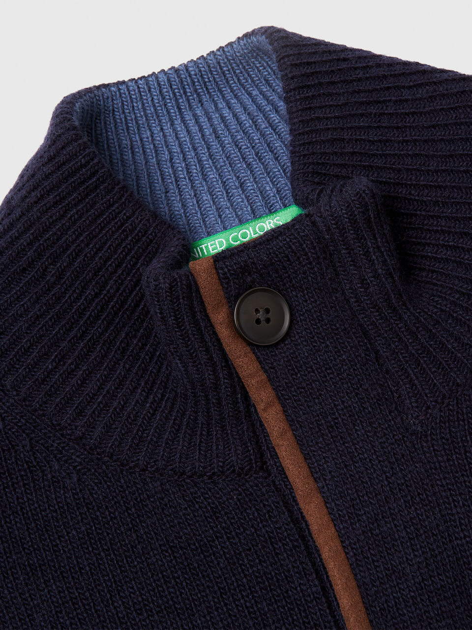 TURTLE NECK SWEATER Hombre image number null