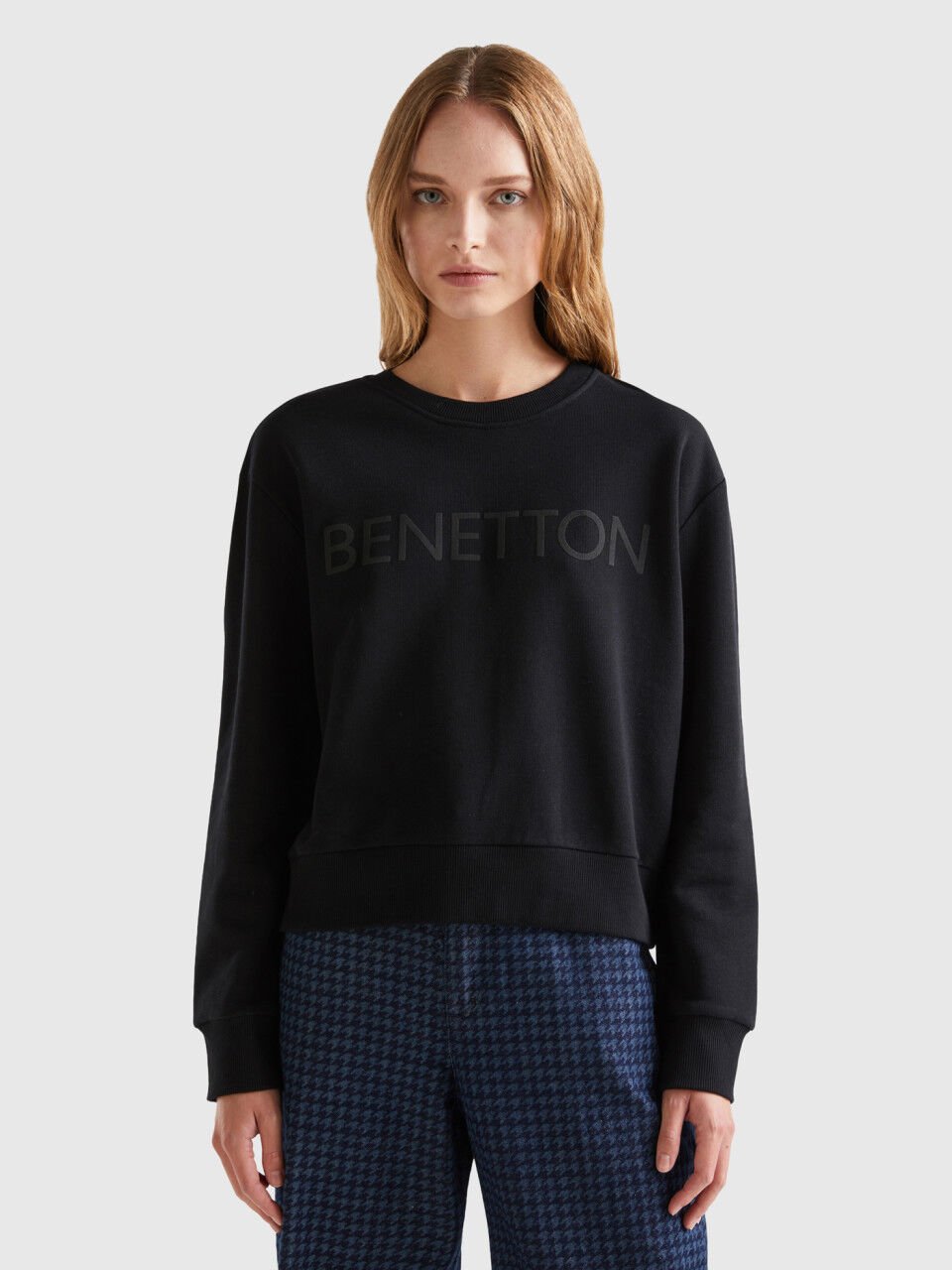 Ladies sweatshirts no new arrivals hood