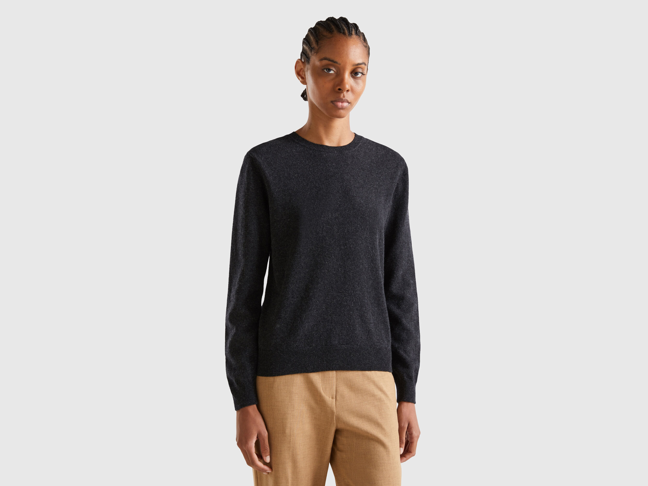 Sweater shop dark grey