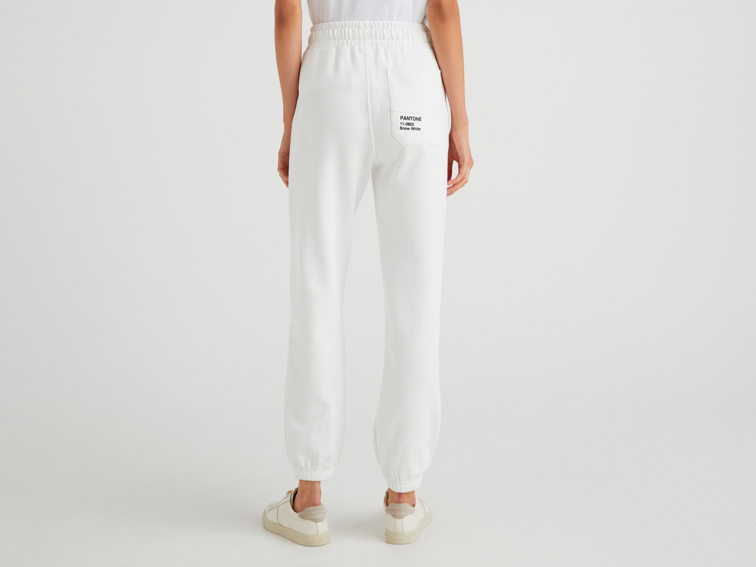 White cream hotsell joggers