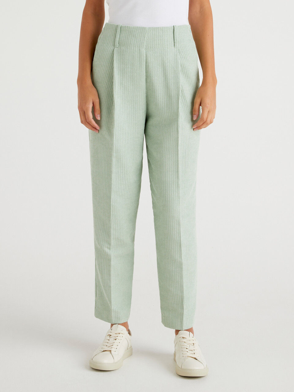 Palazzo trousers in 100 linen  Strawberry  Benetton
