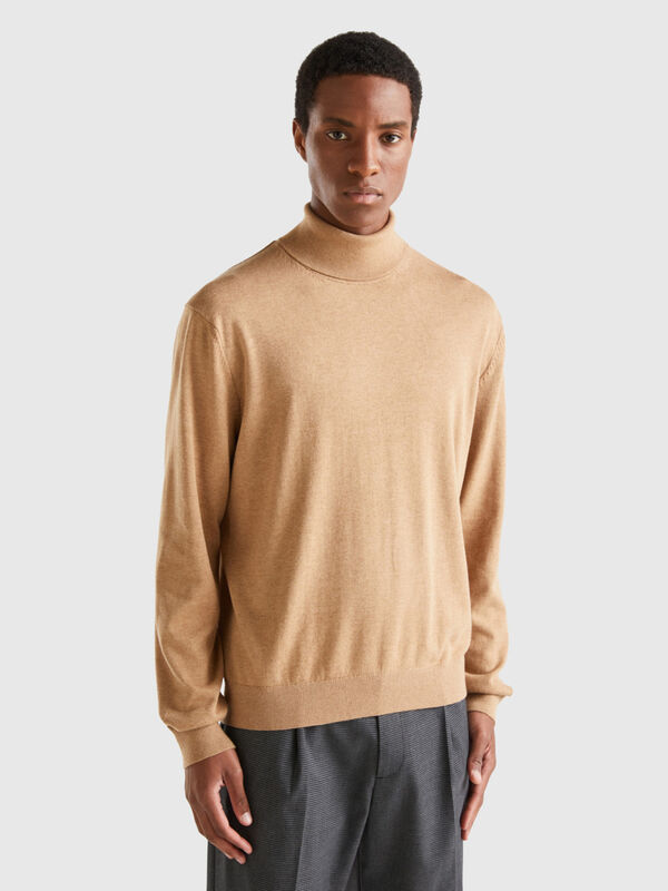 Men's Beige Sweaters