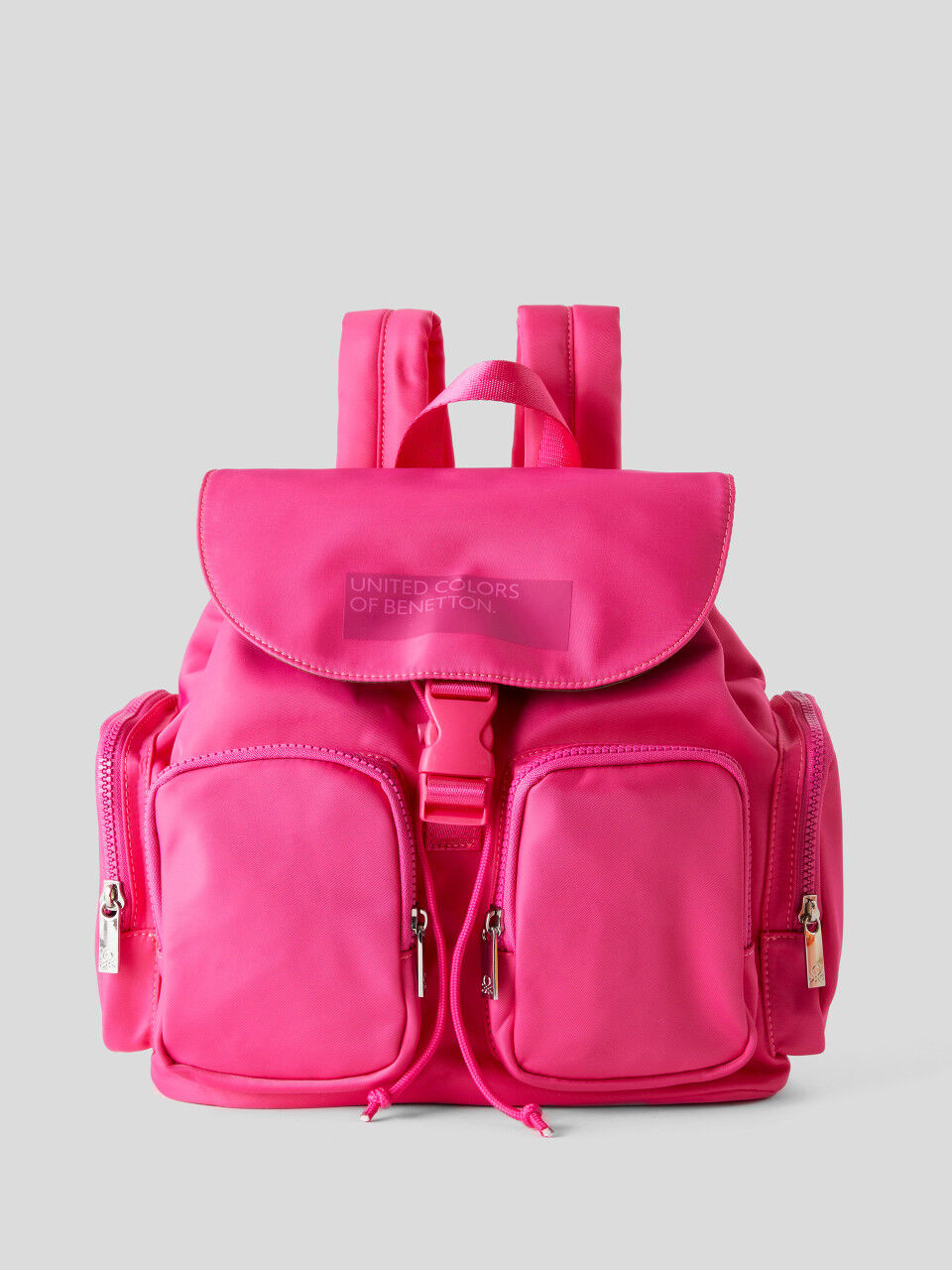 Mochilas Mujer y Ri oneras Nueva Colecci n 2024 Benetton
