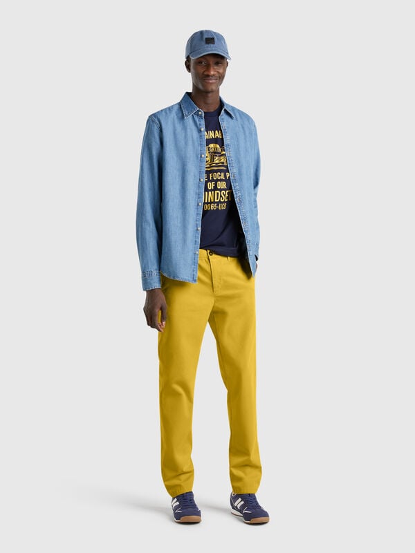 Chinos slim fit mostaza Hombre