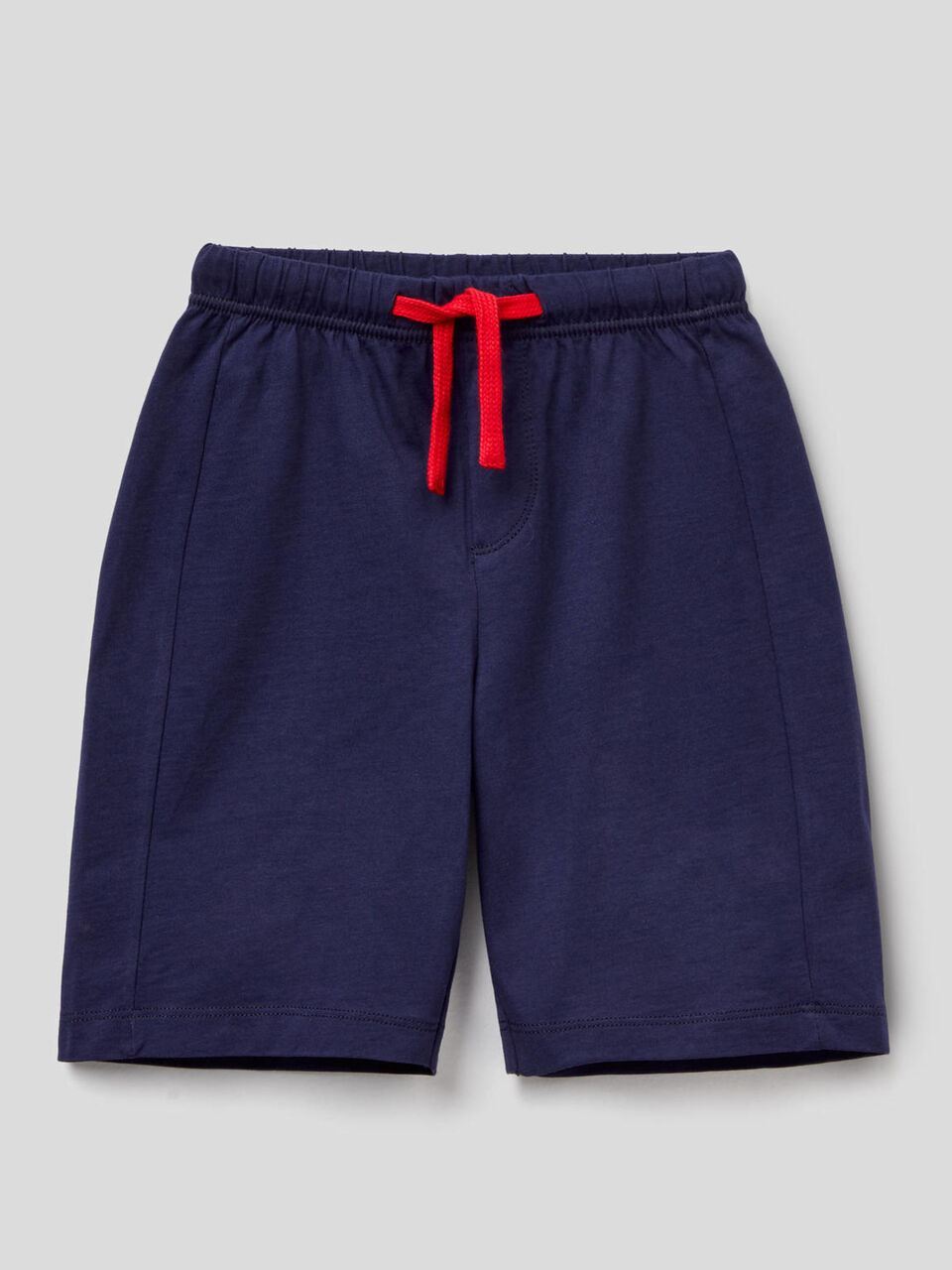 Tank and bermudas set image number null