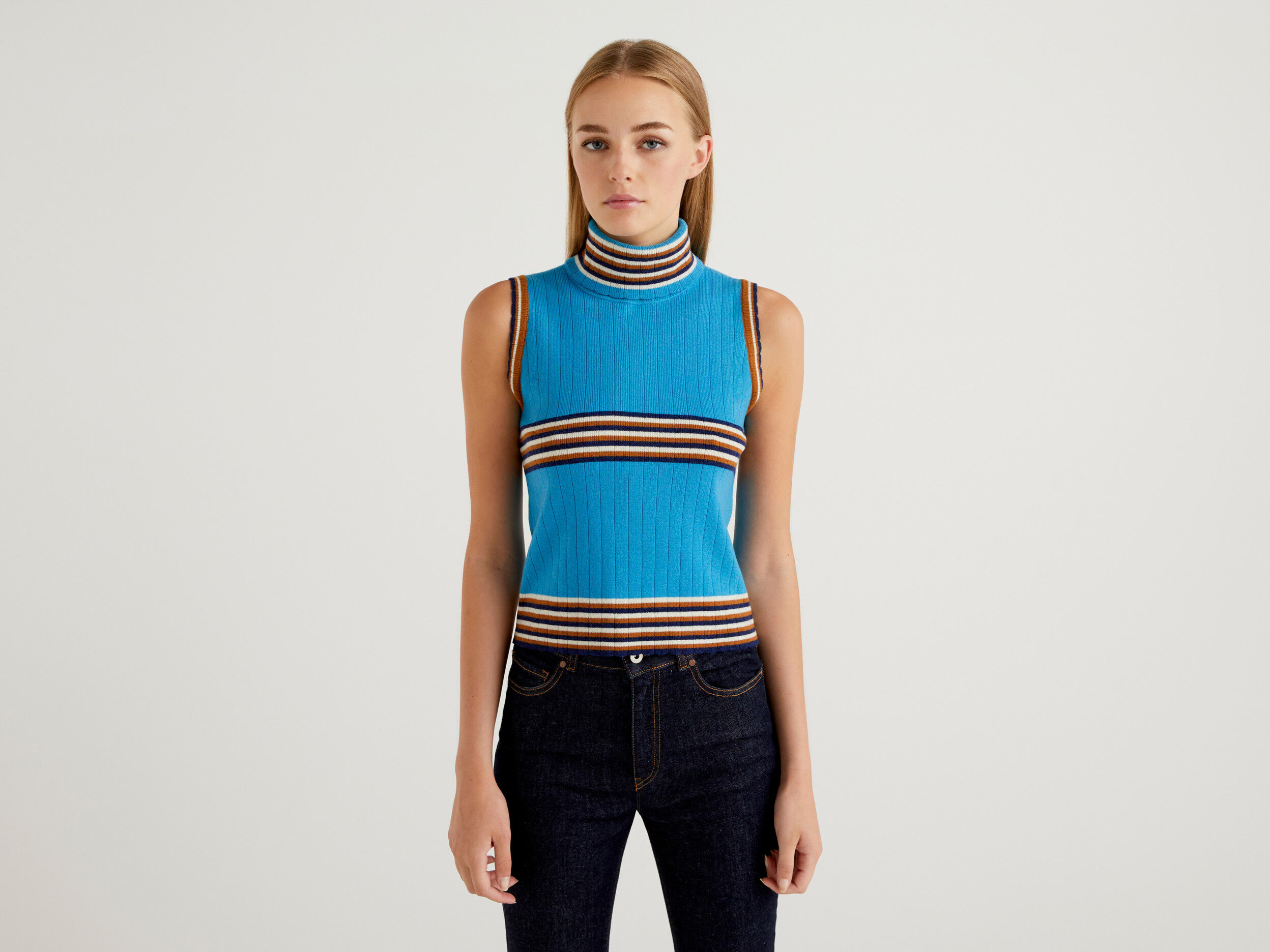 Striped sleeveless turtleneck discount