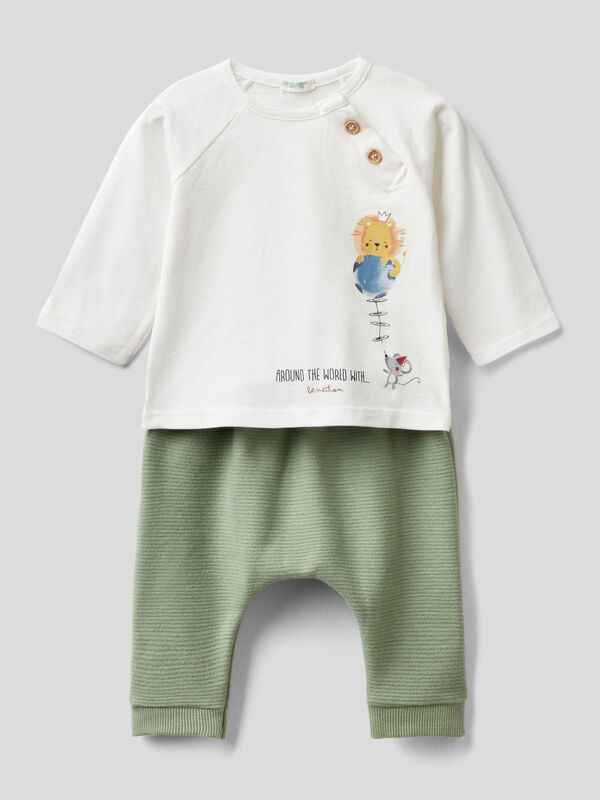 Warm t-shirt and trousers outfit New Born (0-18 months)
