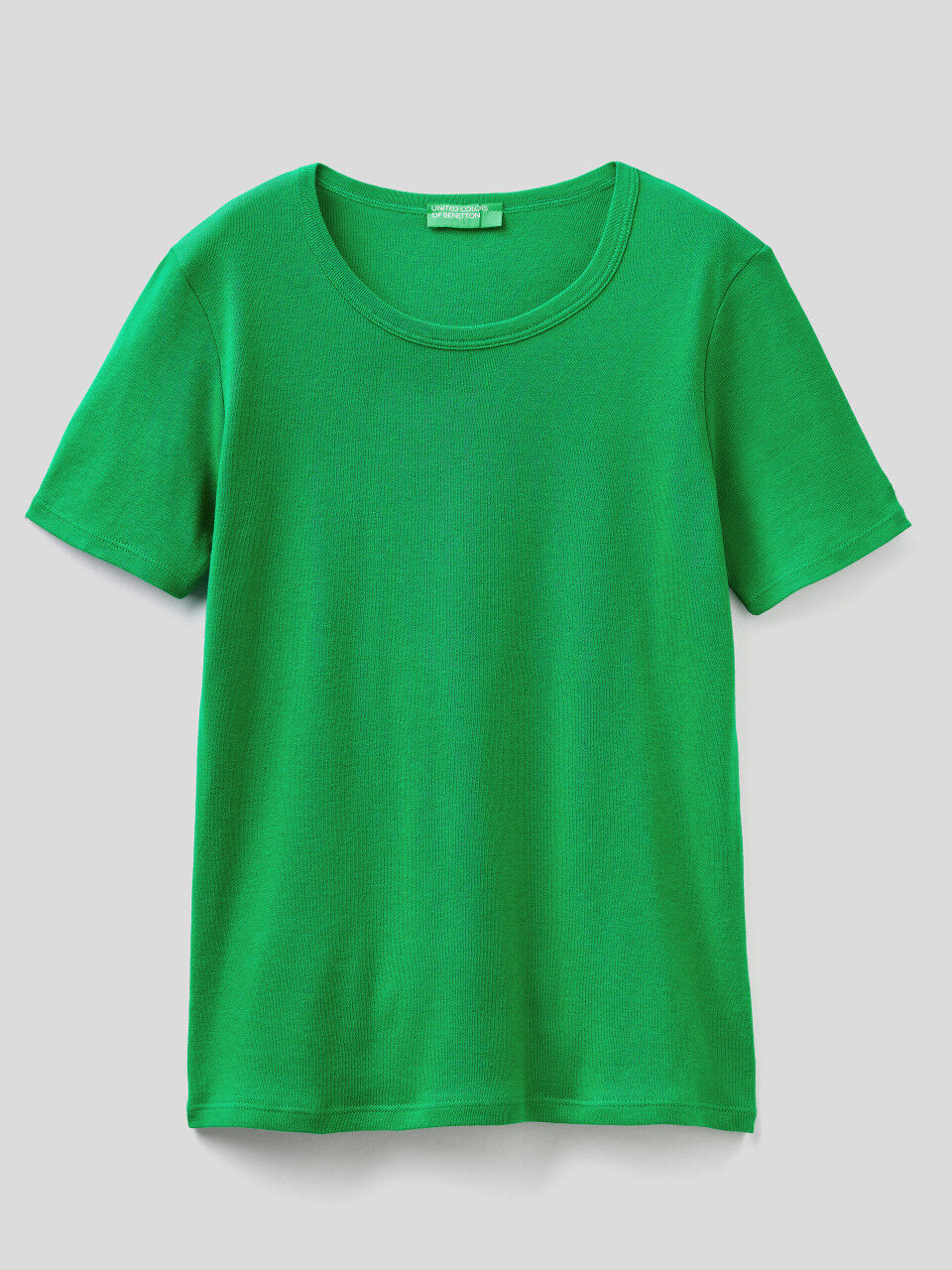 Mode Hauts T-shirts en mailles tricotées Stile Benetton T-shirts en mailles tricot\u00e9es noir style festif 