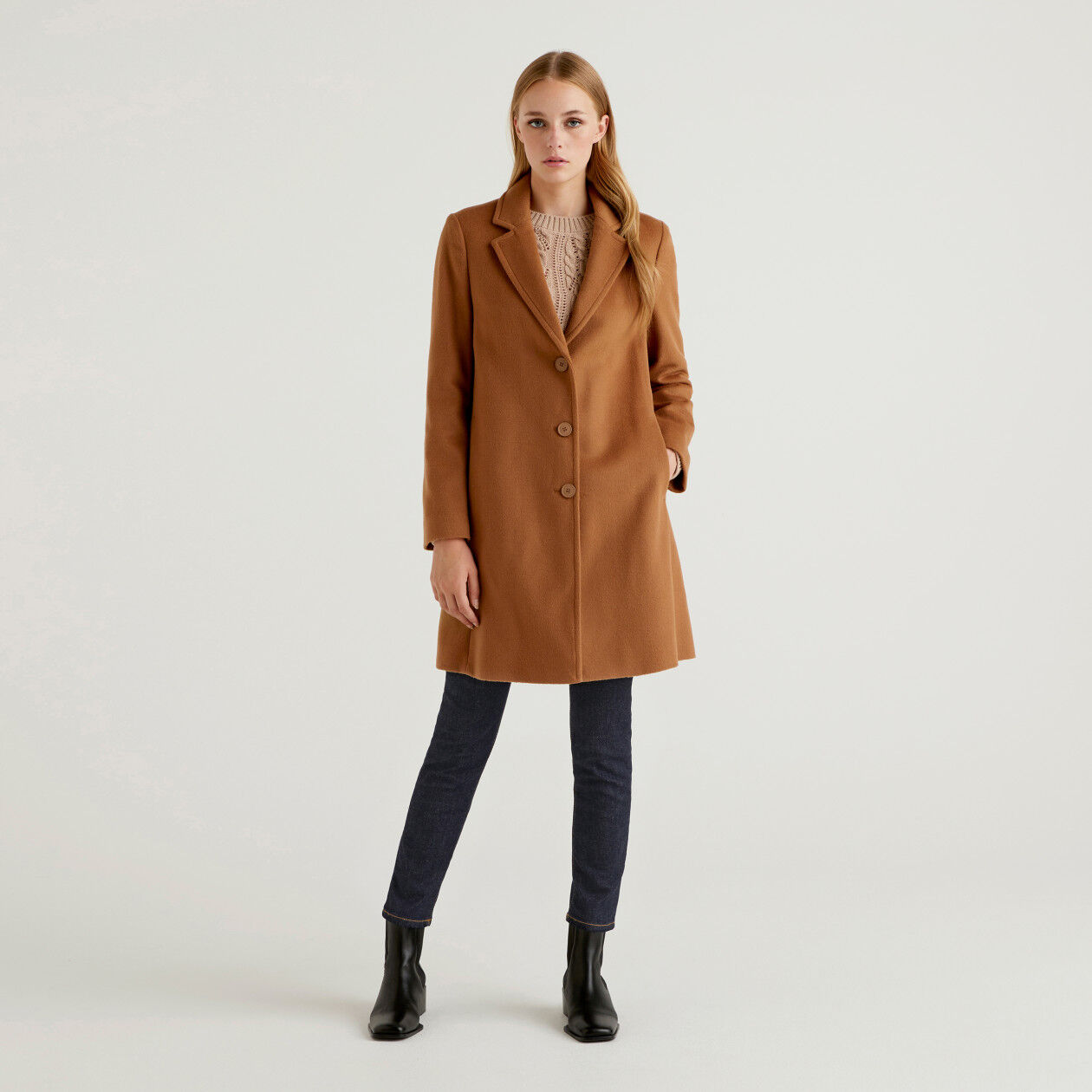 Camel coat benetton top