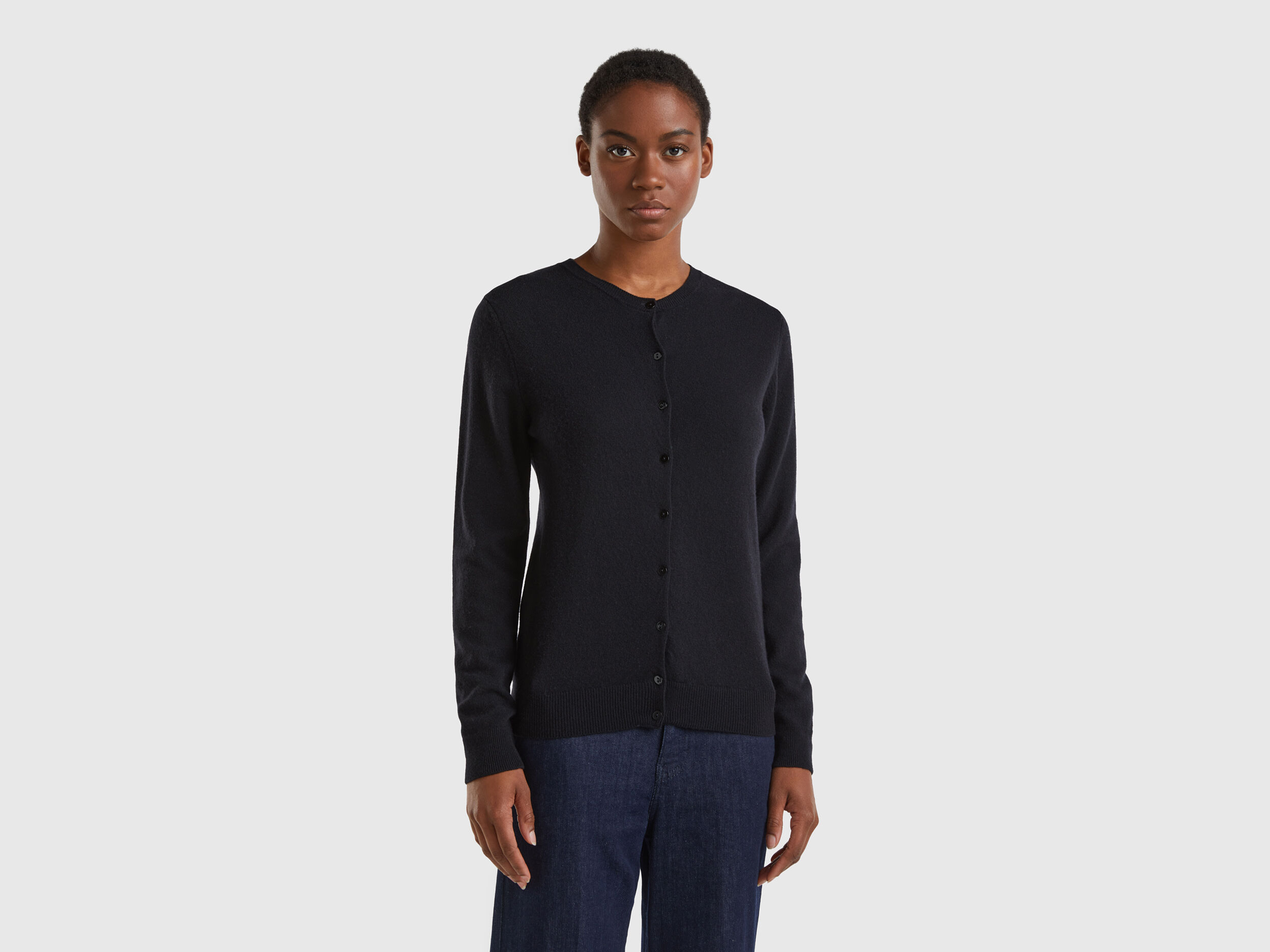 Round neck black cardigan shop
