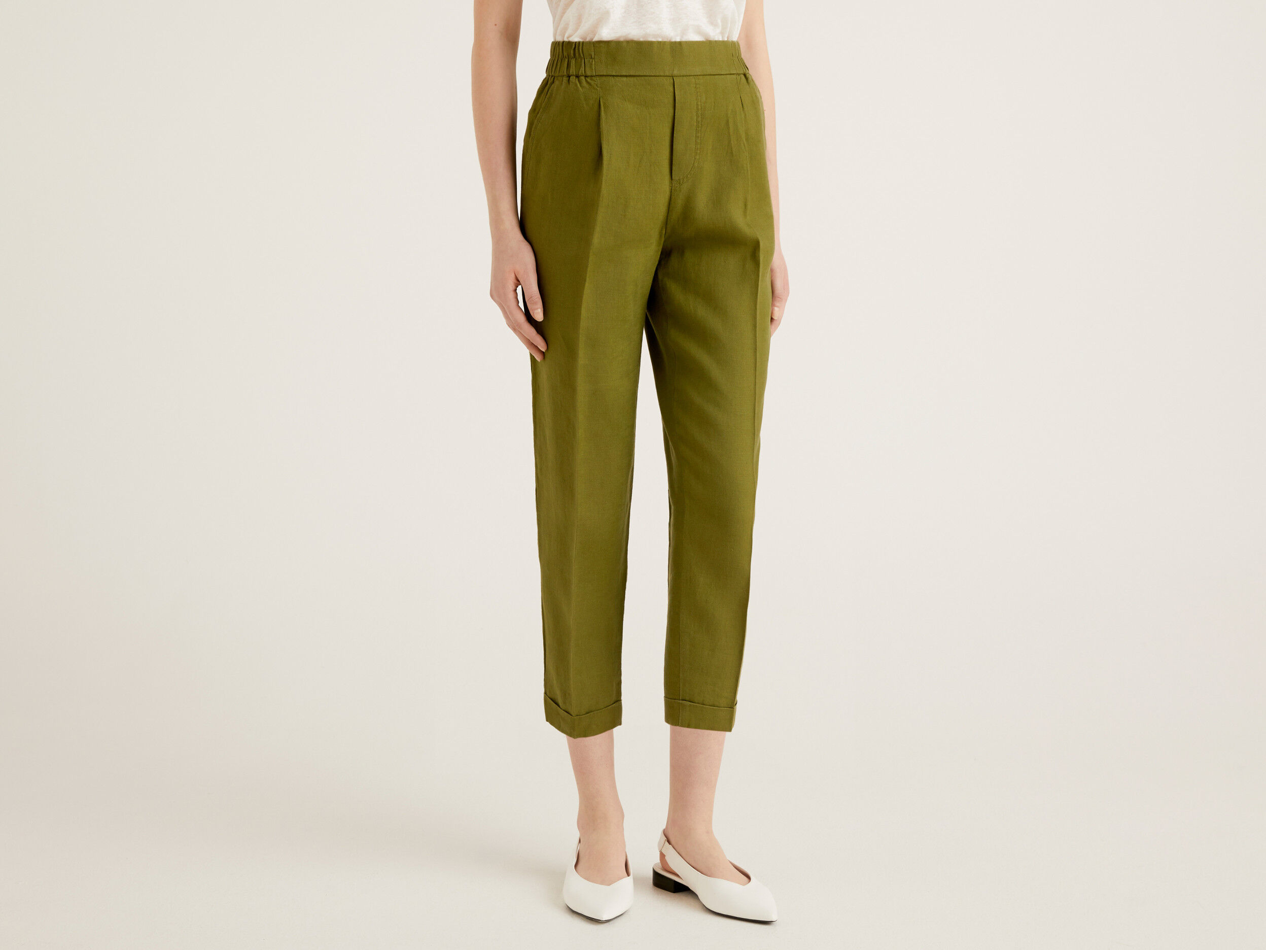 Cropped trousers in 100 linen Military Green Benetton