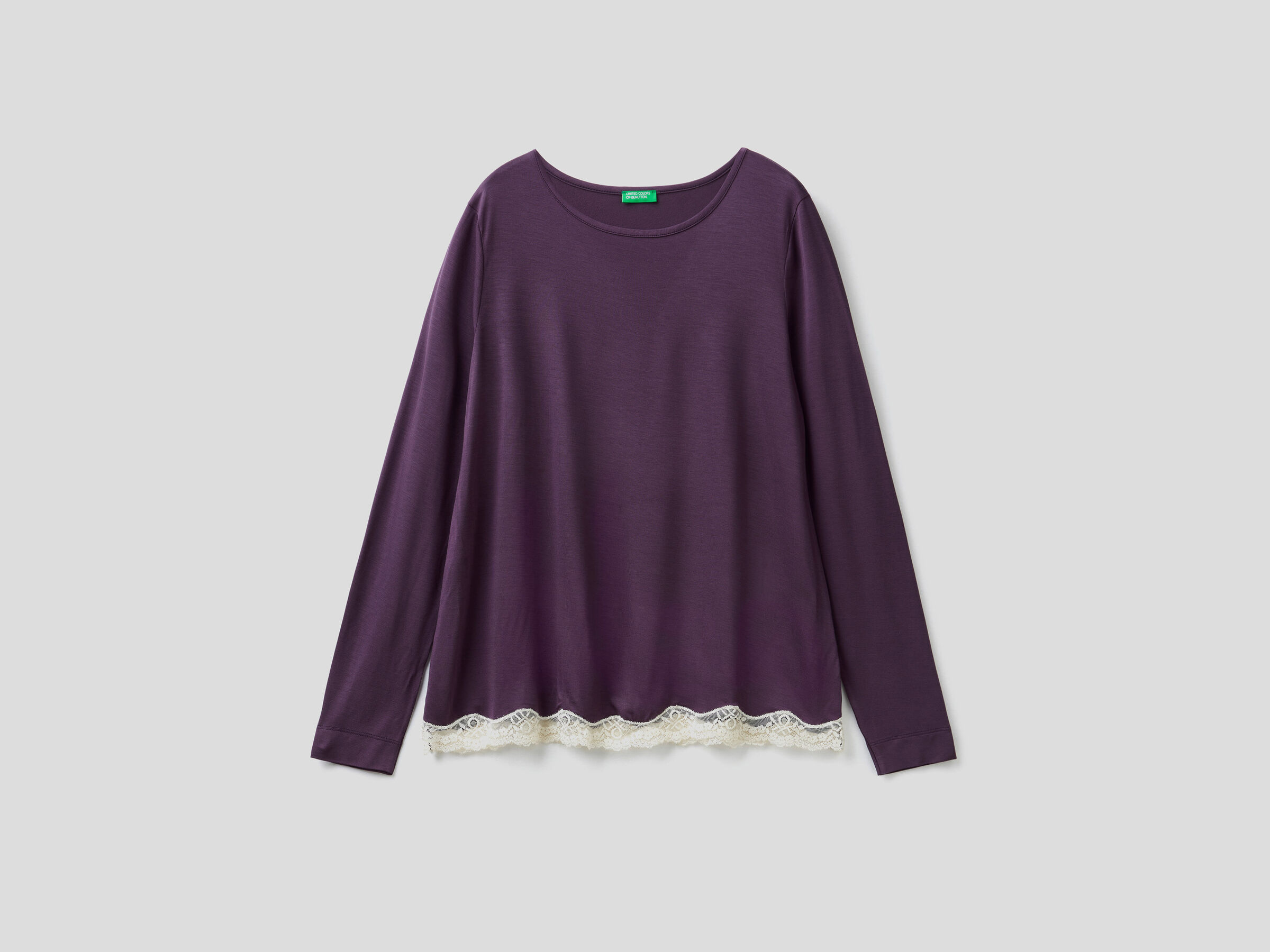 T-shirt in sustainable stretch viscose blend image number 4