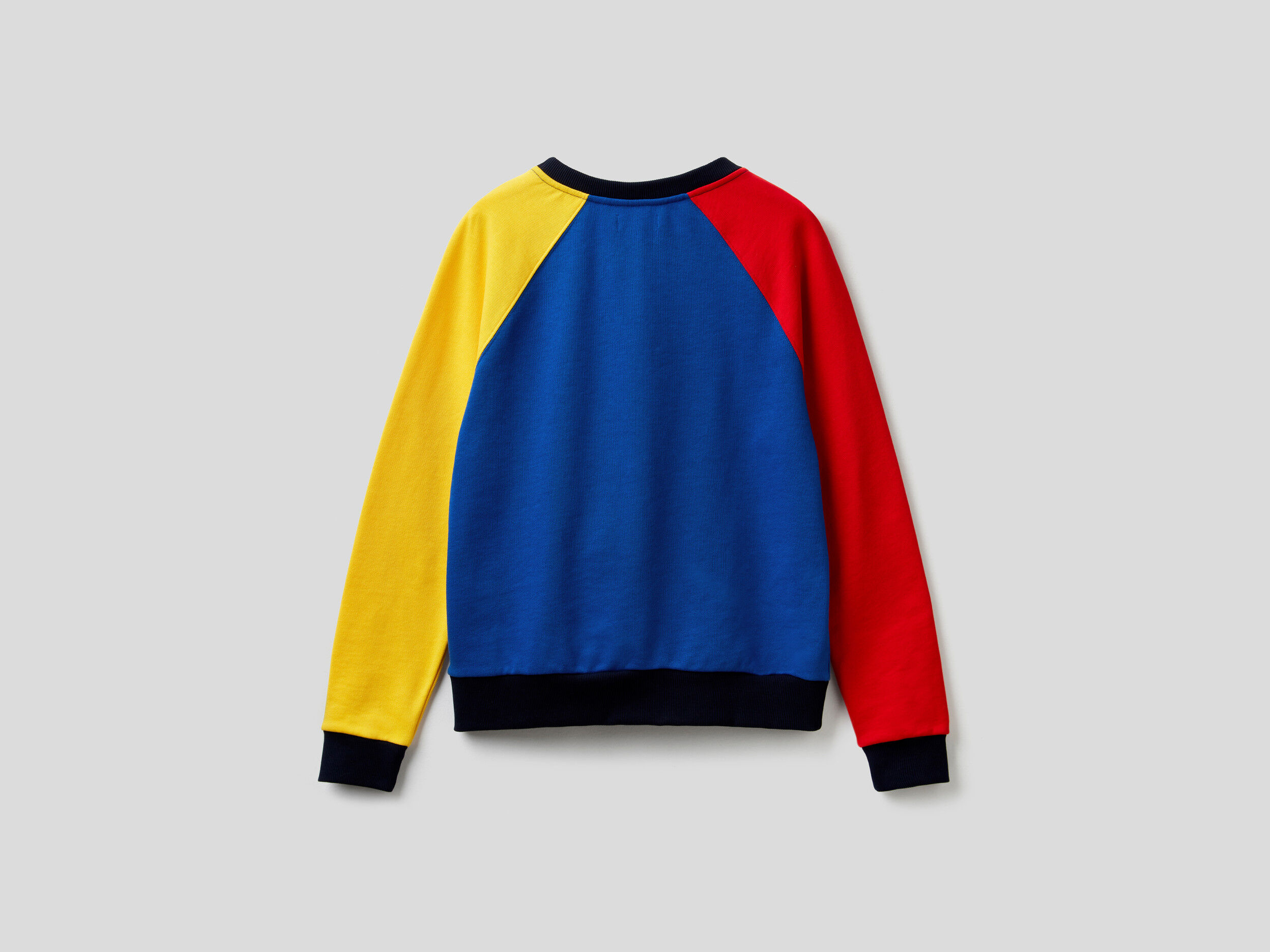 Crew neck sweatshirt with raglan sleeves Multi color Benetton