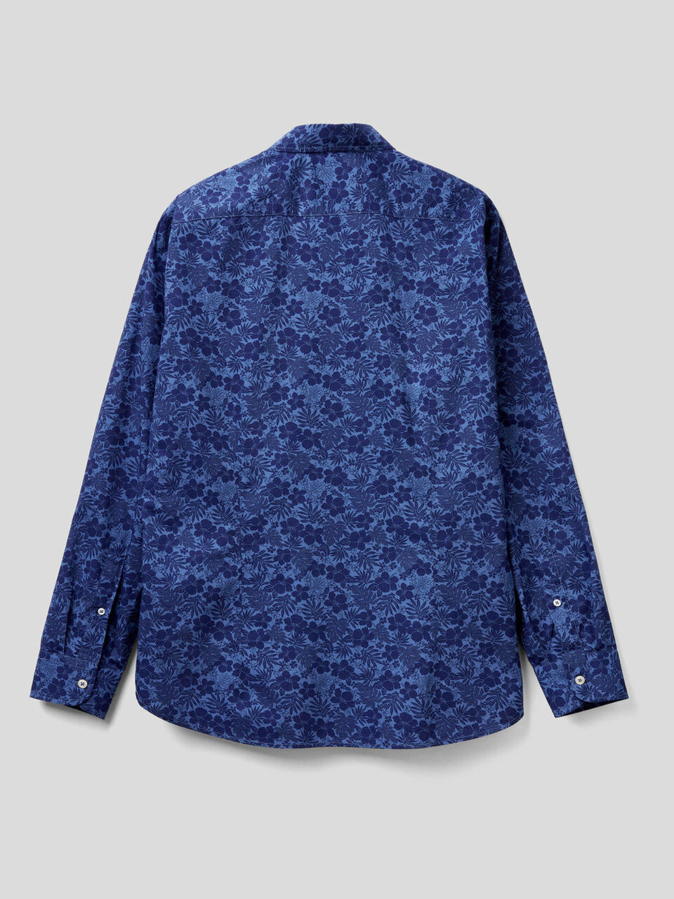 Camisa slim fit estampada image number 2