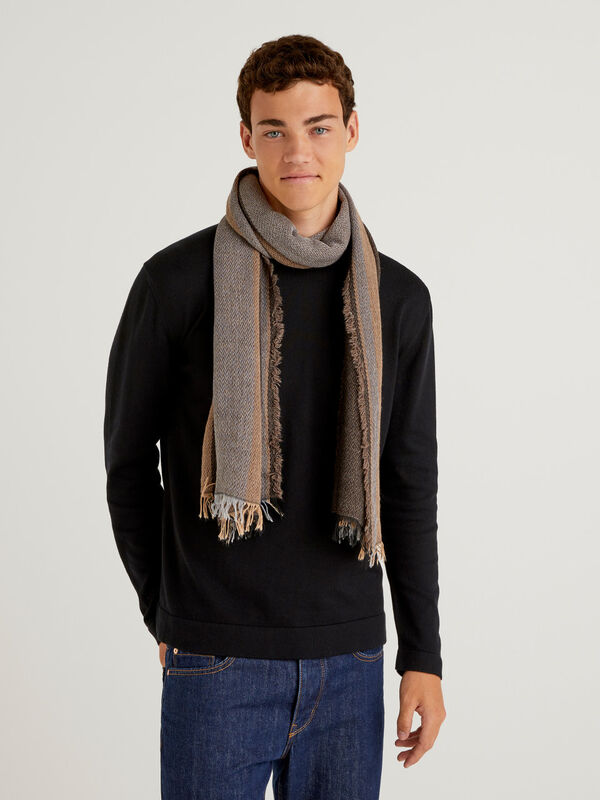 Striped scarf in wool blend Men