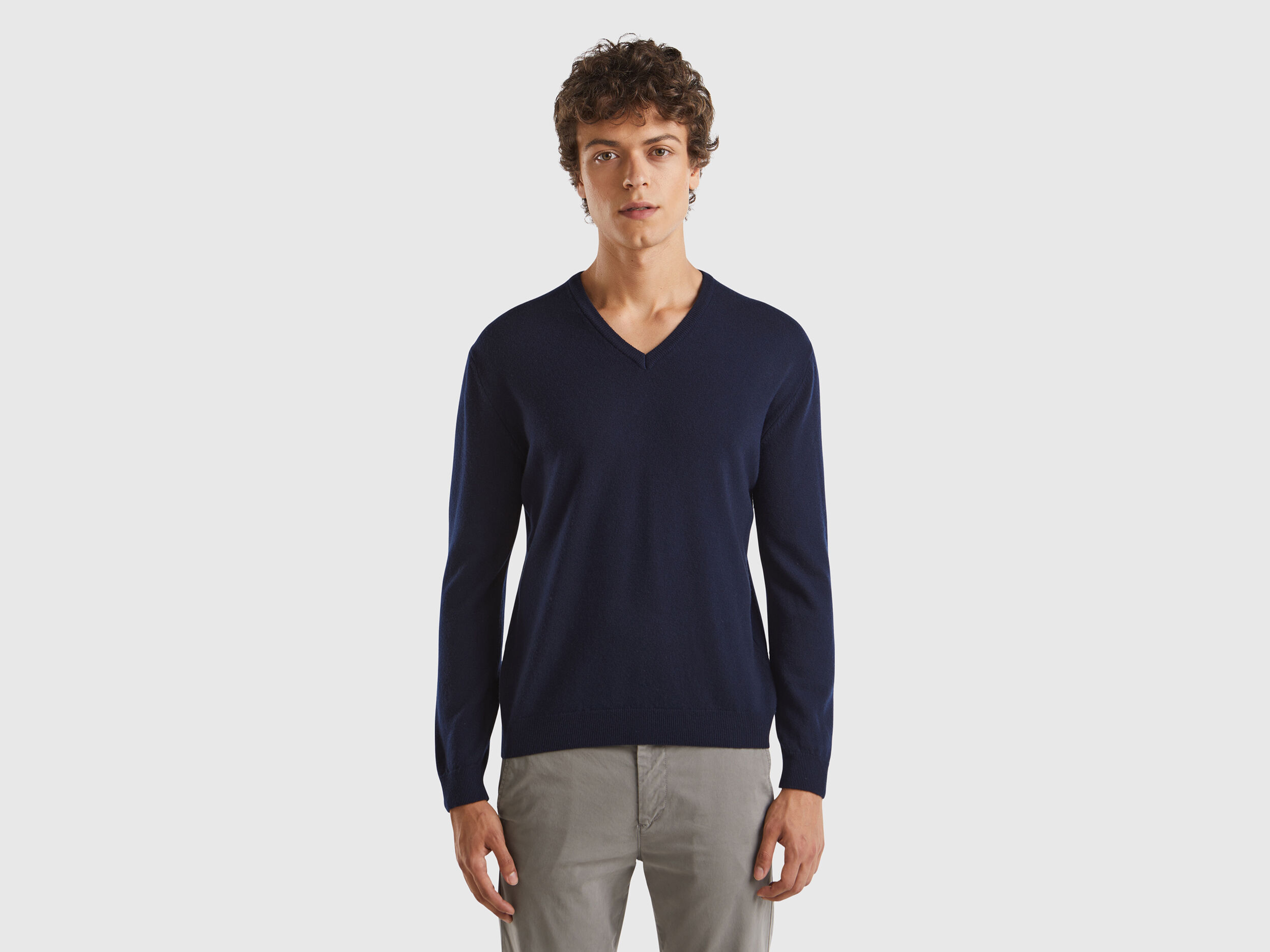 Benetton v neck sweater shop
