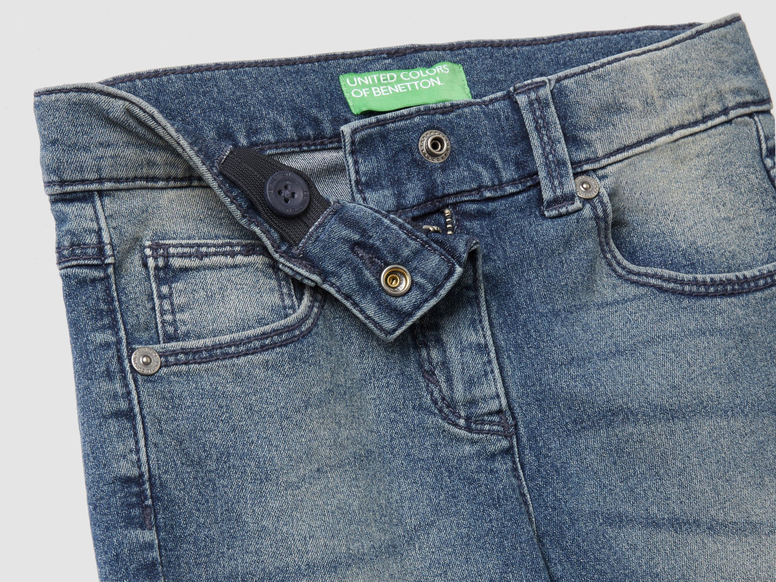 30 number jeans
