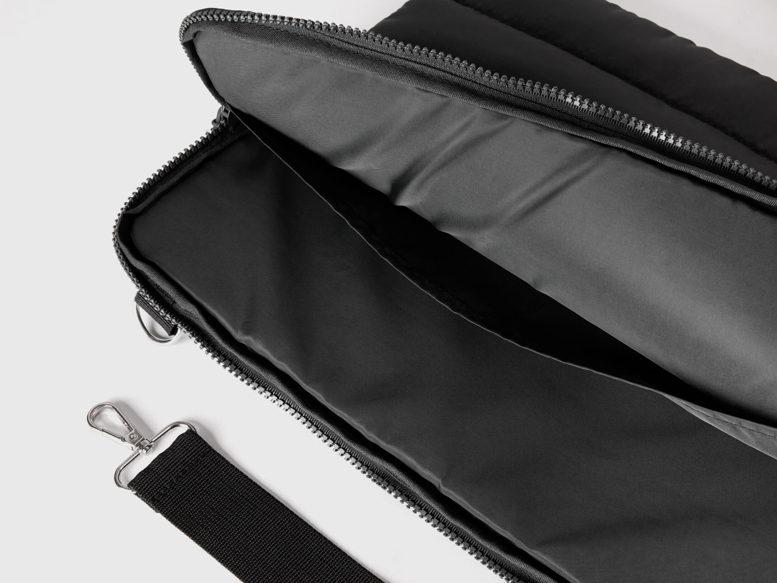 Laptop bag Black Benetton