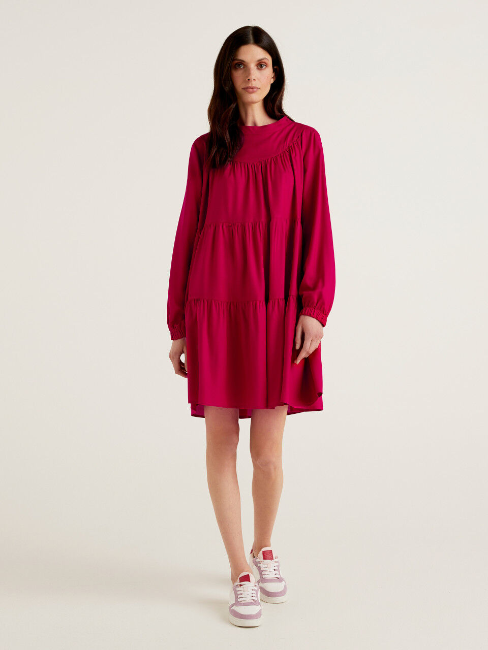 Dress with frills in sustainable viscose