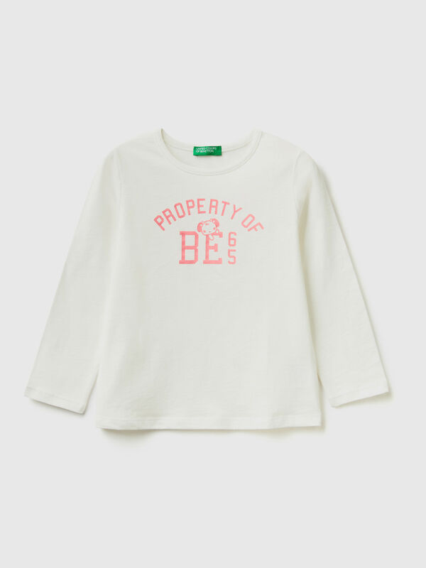 Camiseta con estampado 100% algodón