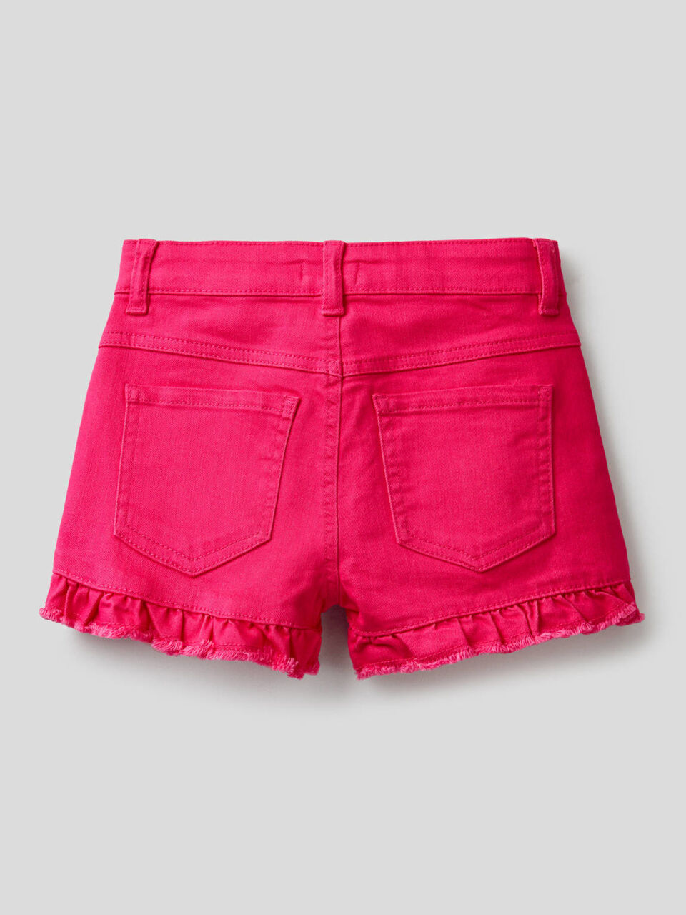 Solid color shorts with rouche image number null