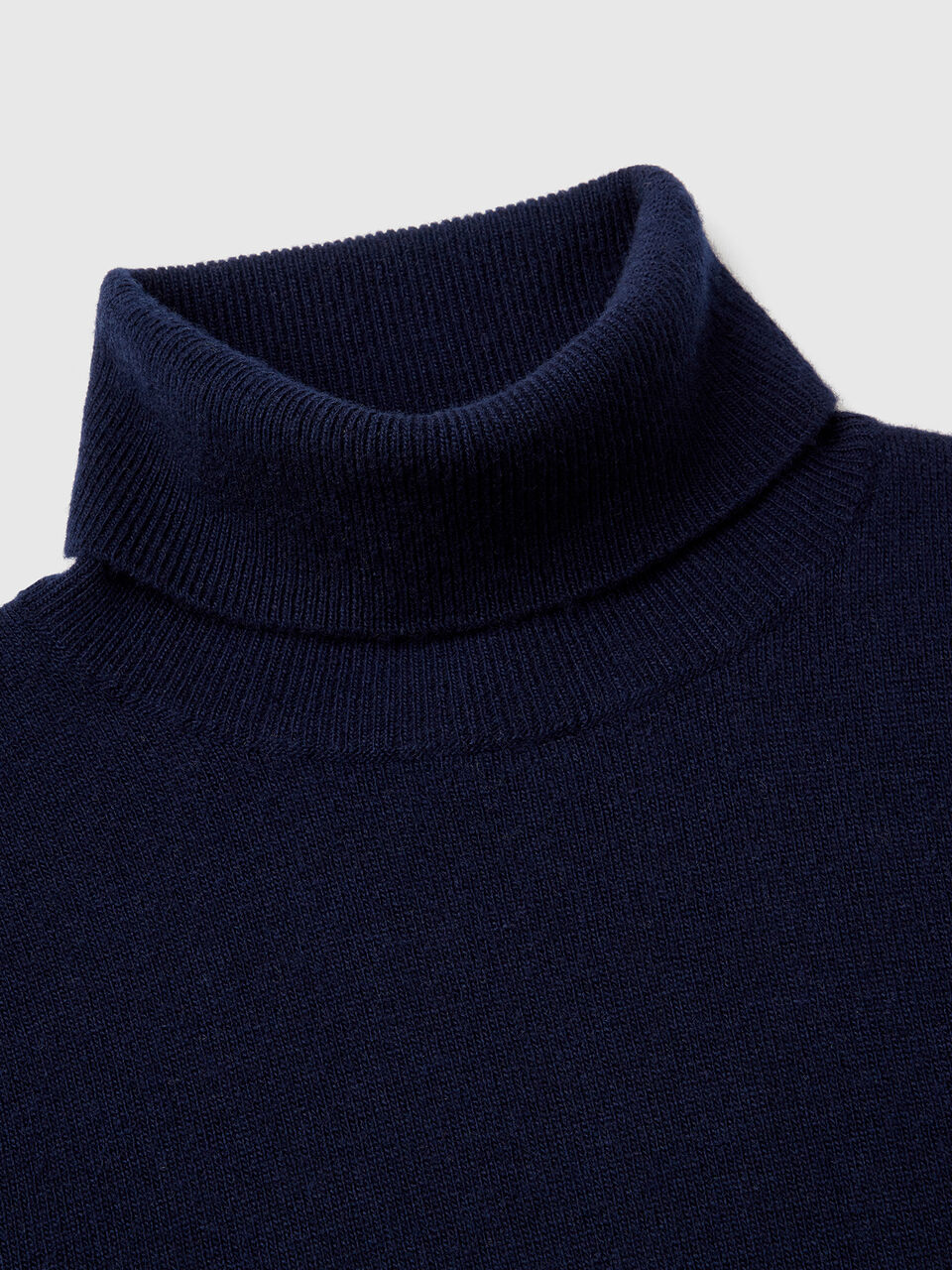 TURTLE NECK SWEATER Mujer image number null