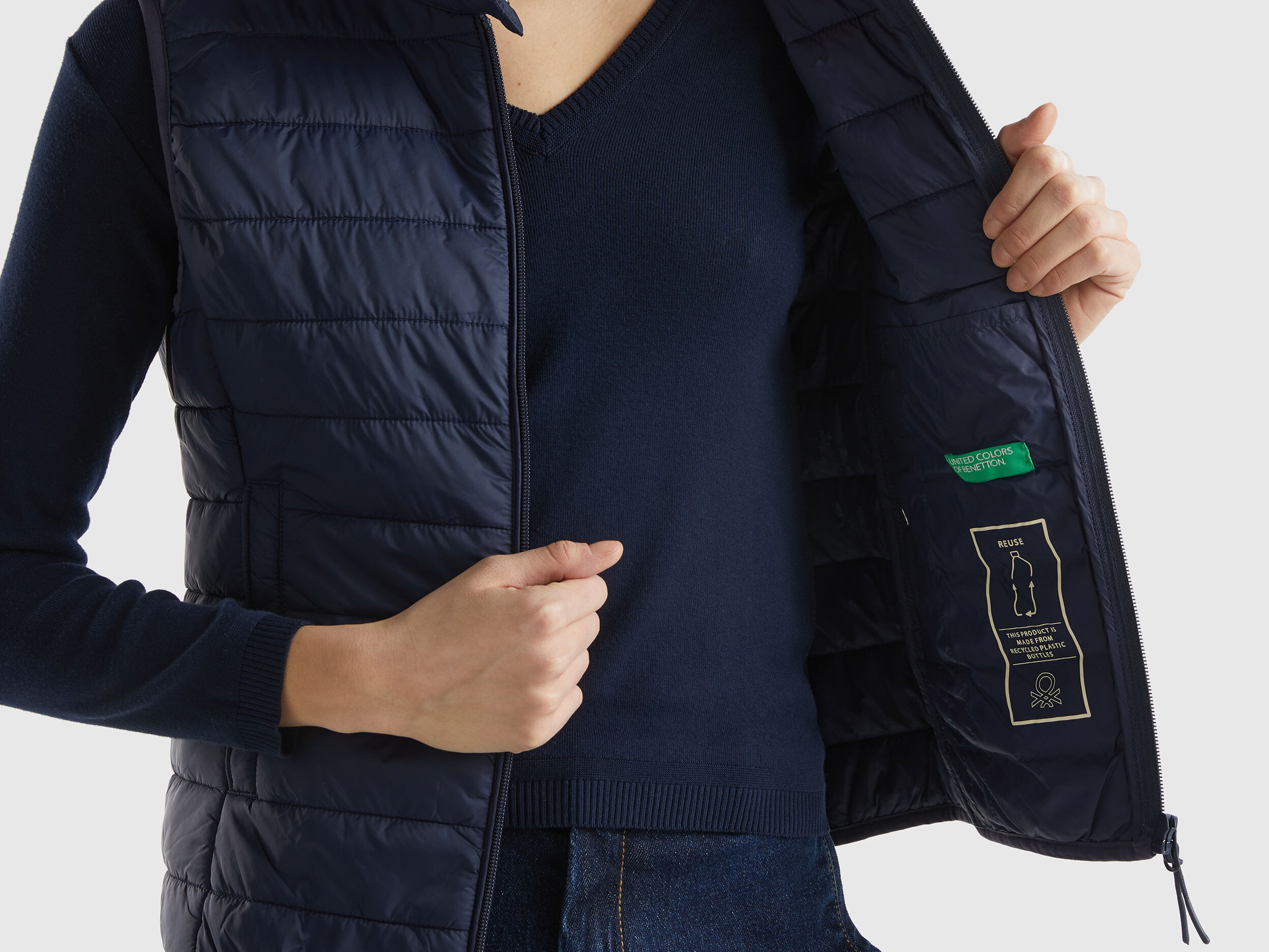Sleeveless puffer jacket with recycled wadding - Dark Blue