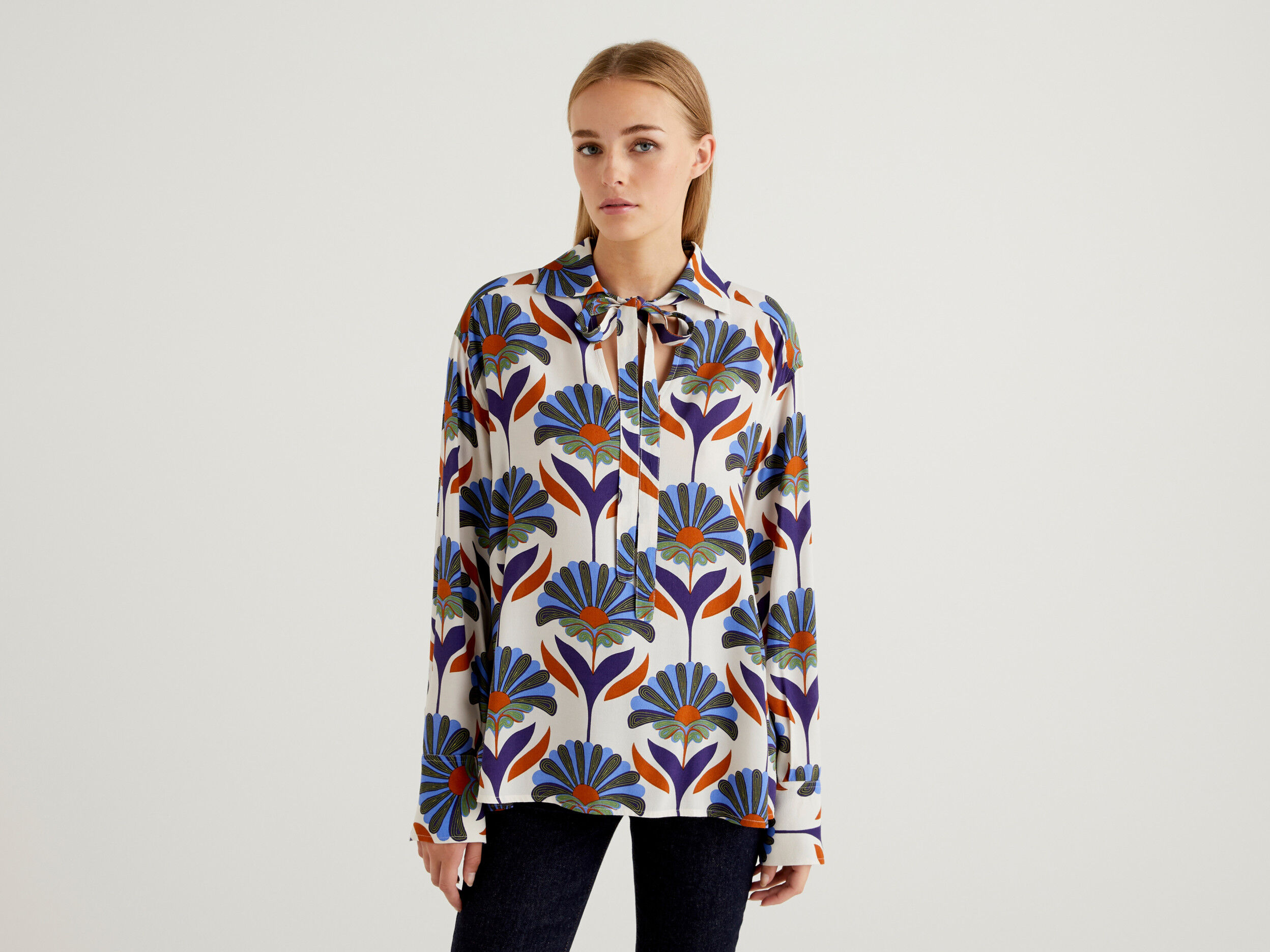 Flowy blouse with retro print - Multi-color | Benetton