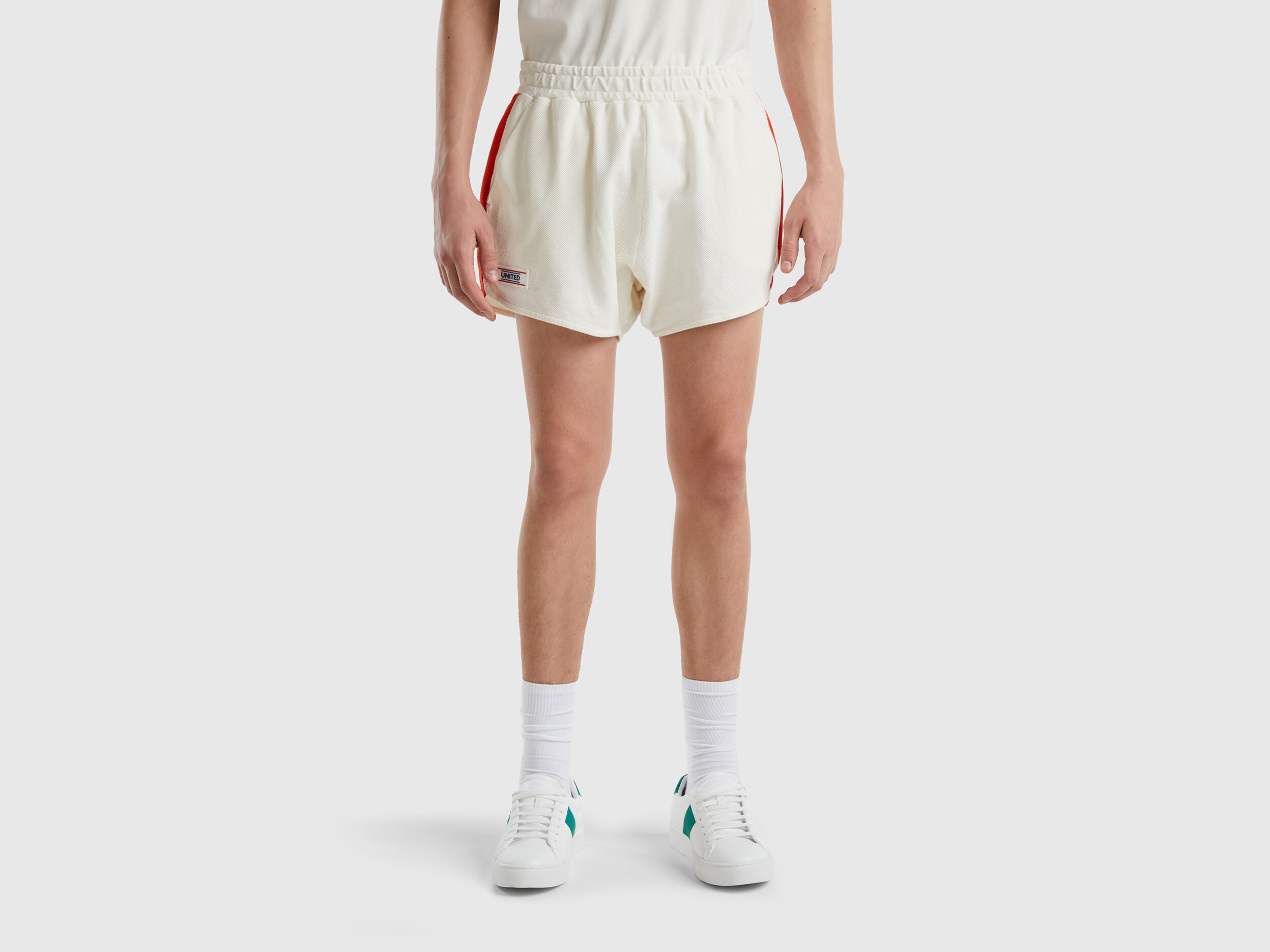 White runner shorts with bands White Benetton