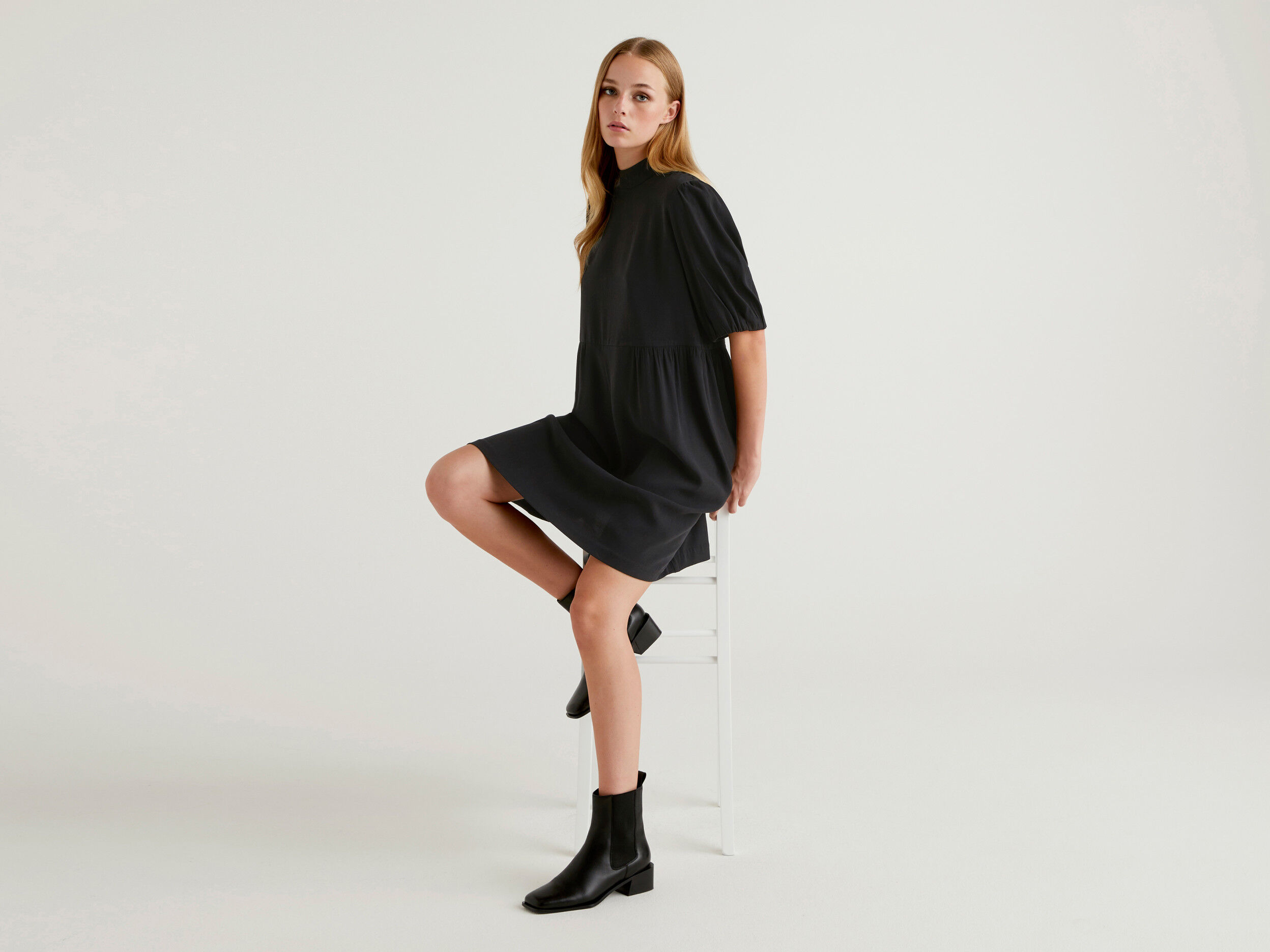 Vestido negro manga 2025 francesa