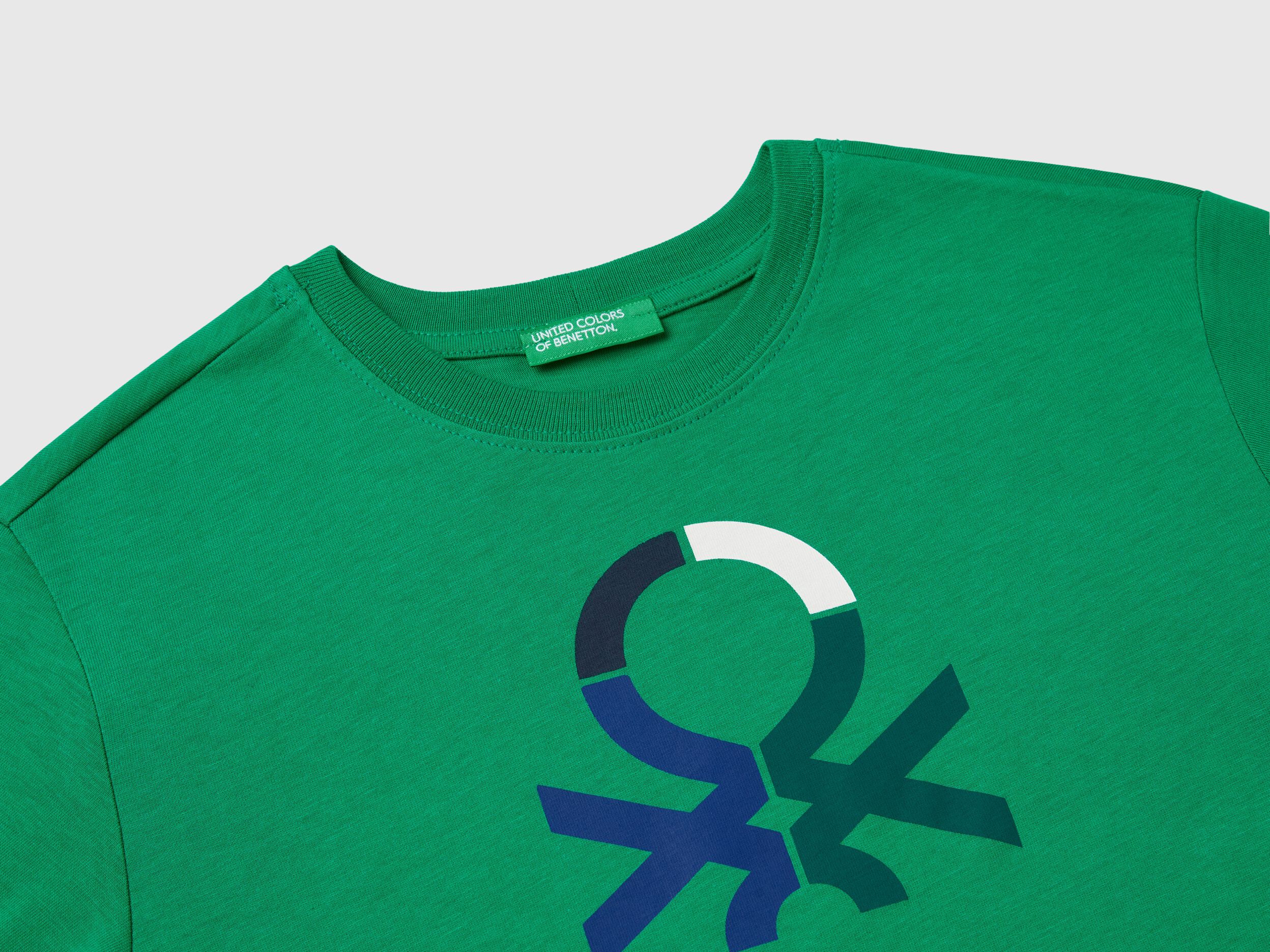 Long sleeve 100% organic cotton t-shirt - Green | Benetton Long sleeve 100% organic cotton t-shirt - Green | Benetton