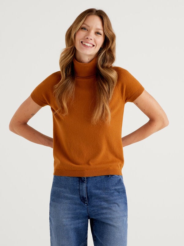 Orange short sleeve turtleneck Women